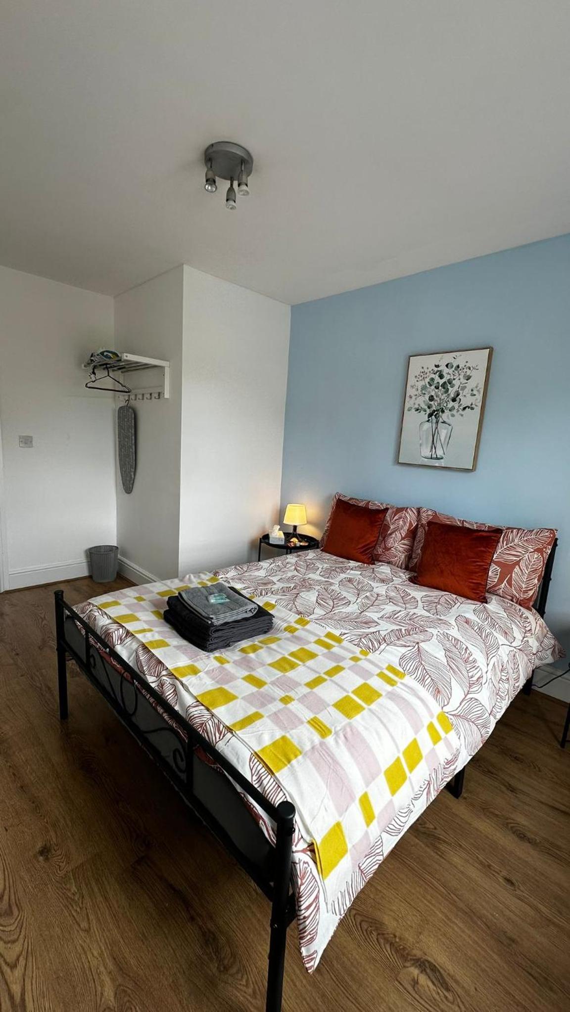 Budget Double Room photo 3