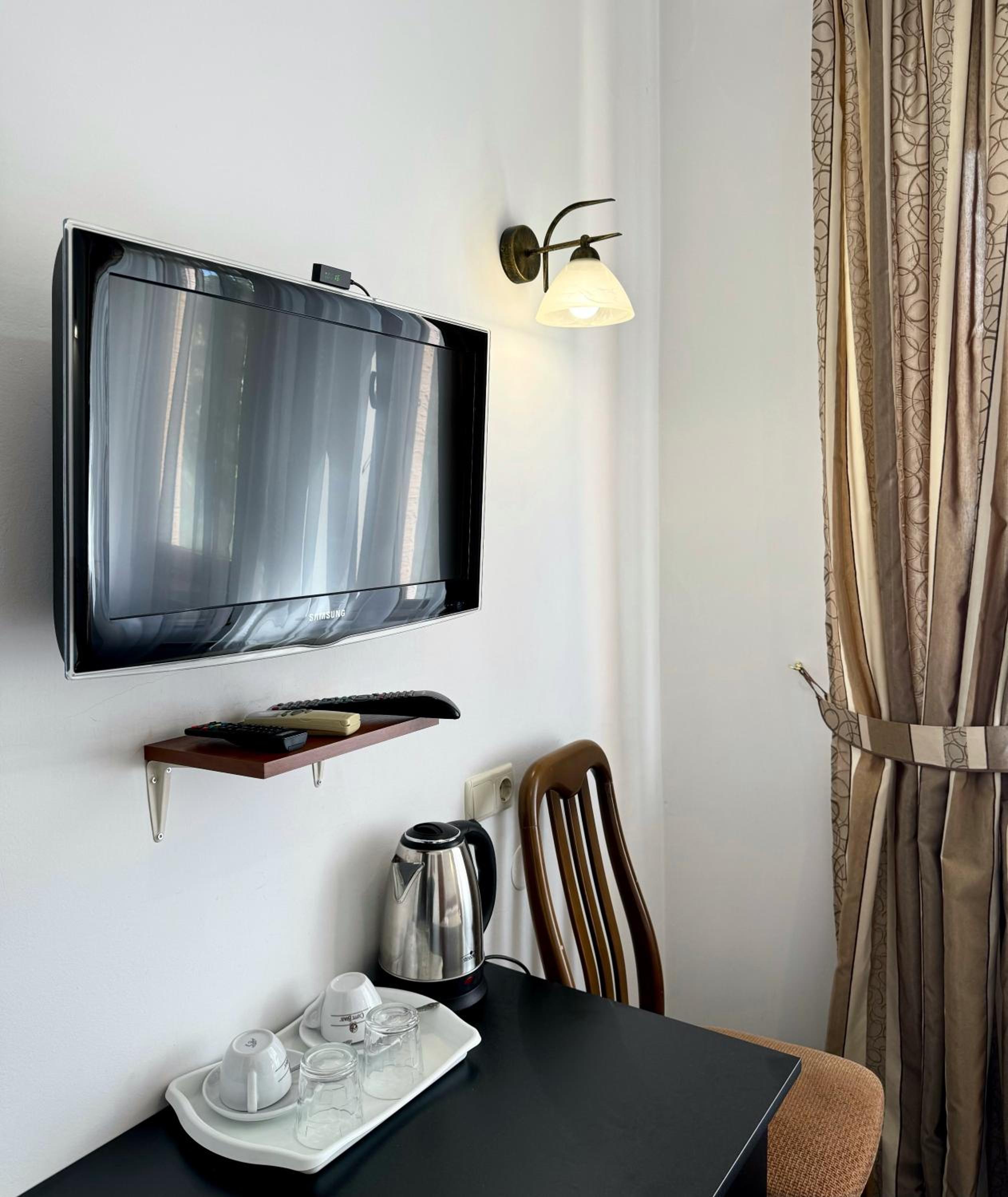 Economy Double Room photo 2