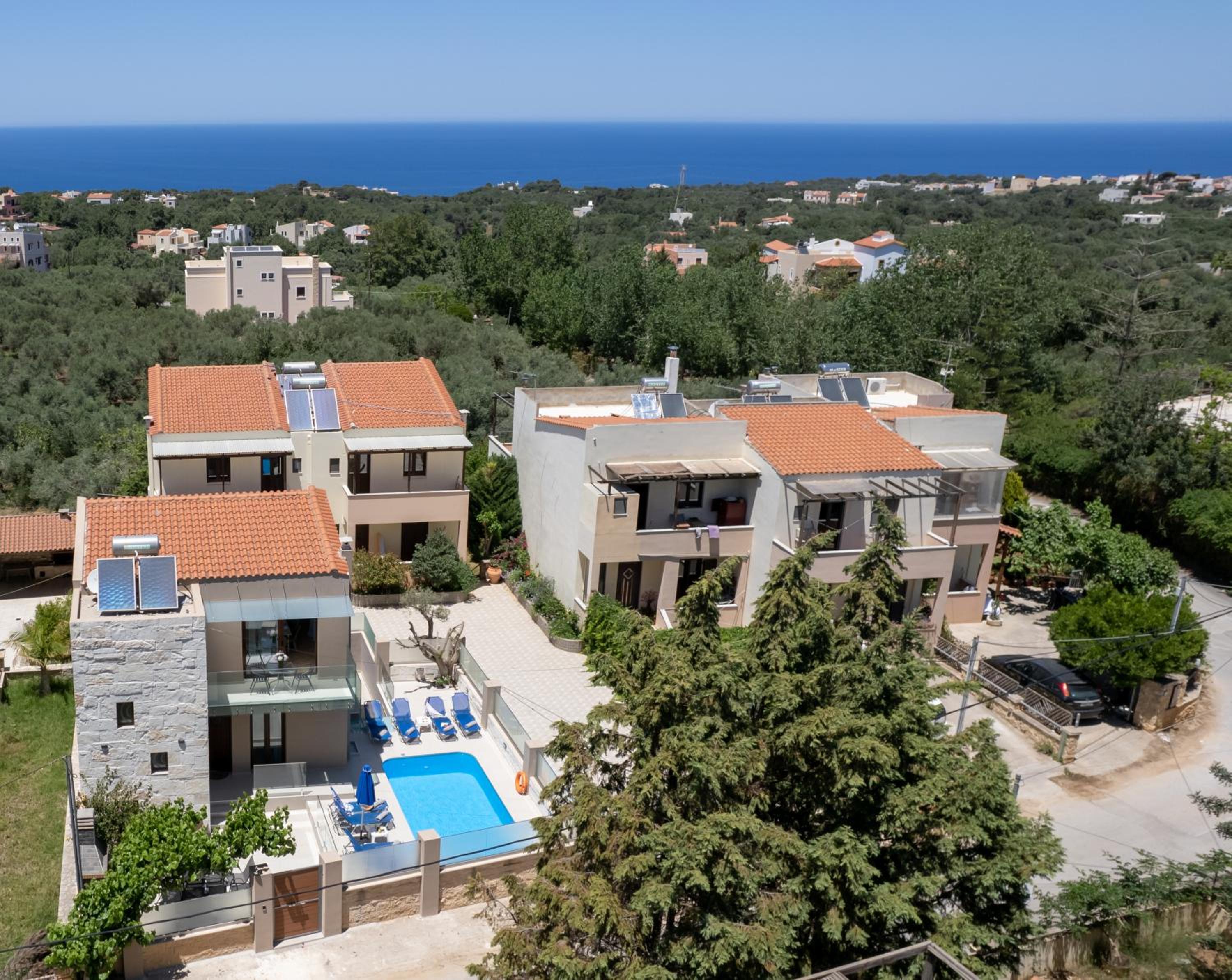 Villa photo 2
