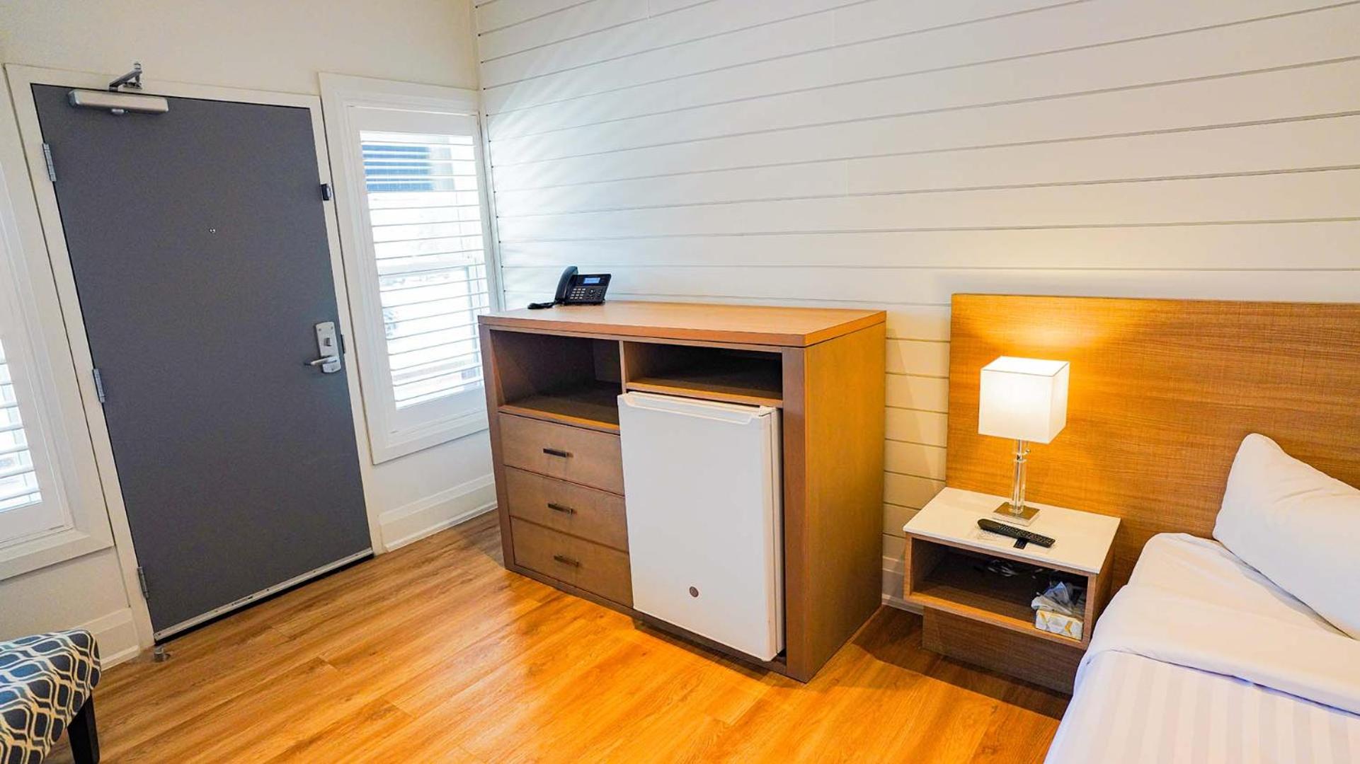 Standard King Room - Photo 1