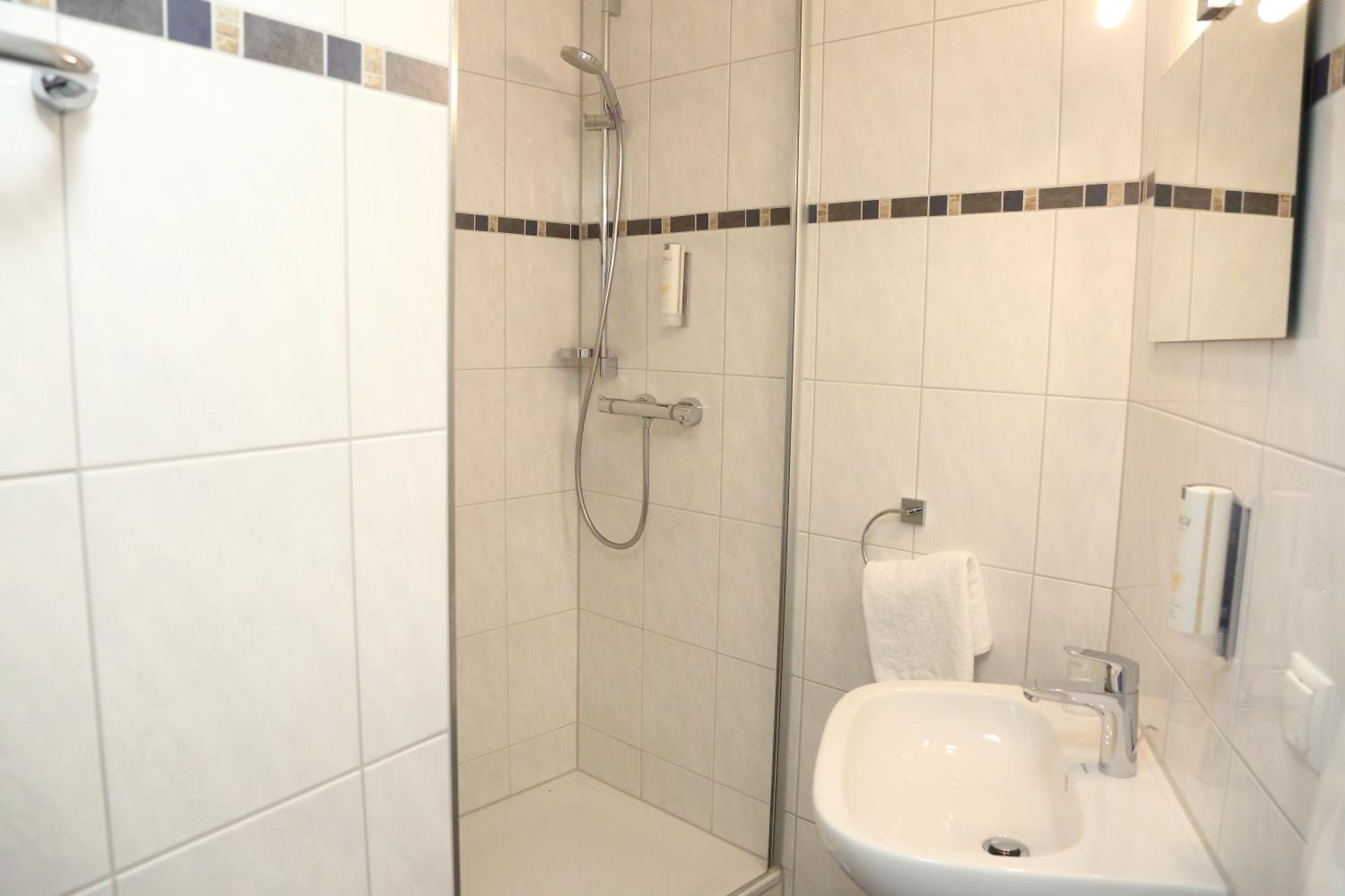 Double Room - Photo 6