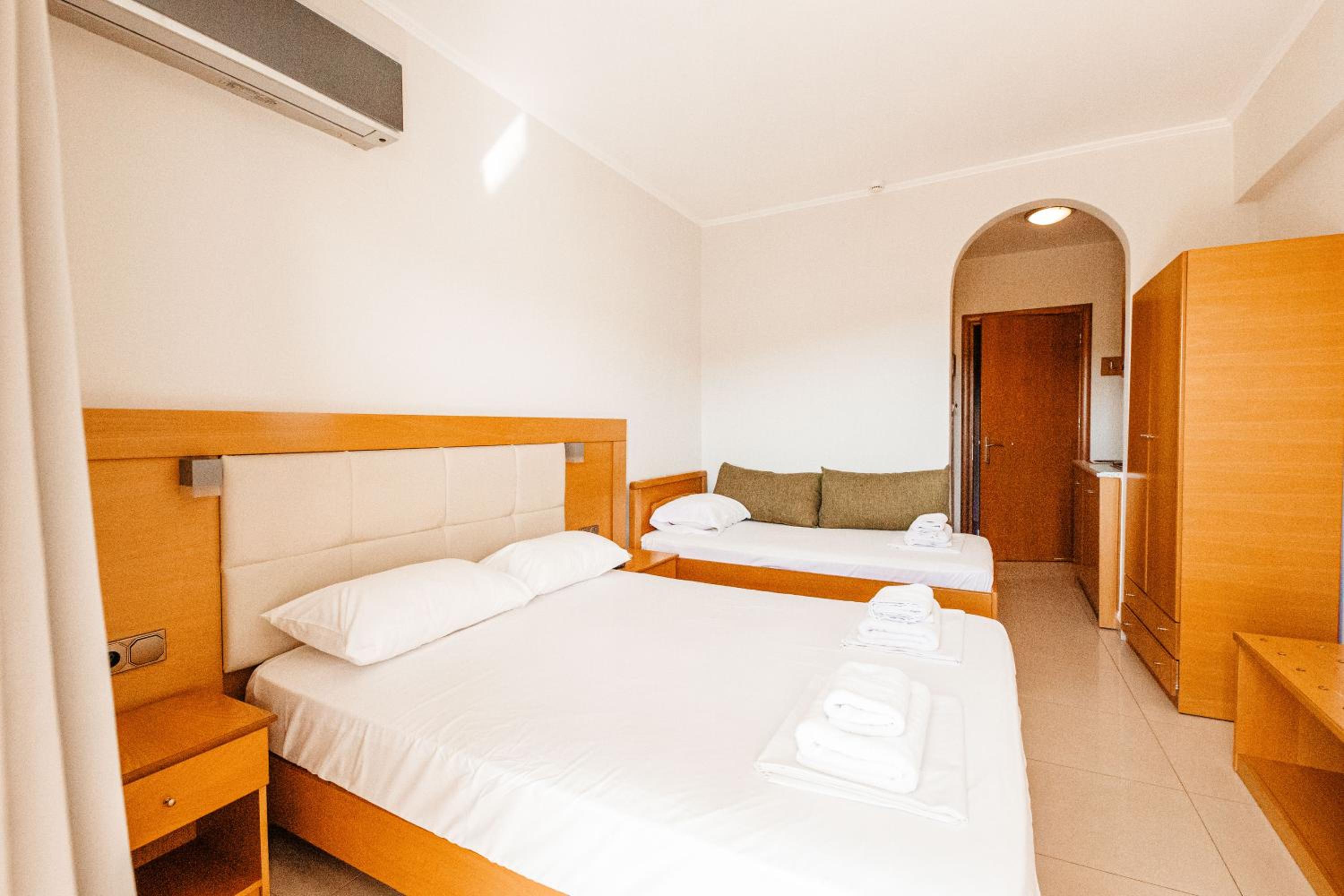 Triple Room photo 3