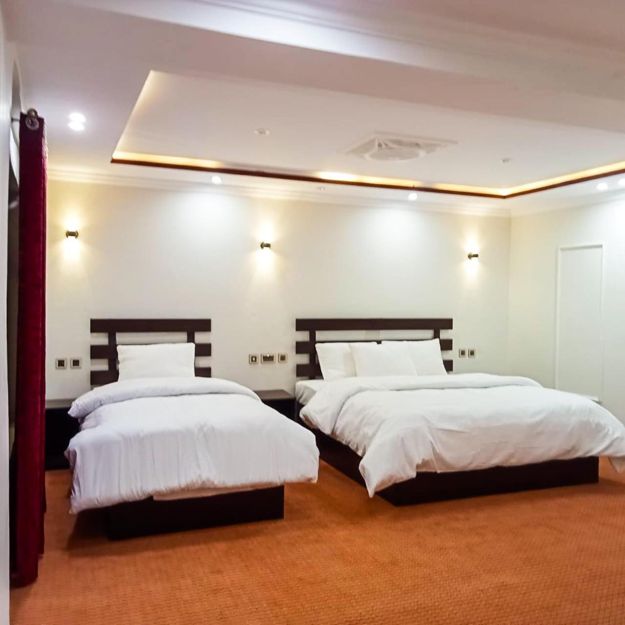 Triple Room With Private Bathroom photo 1