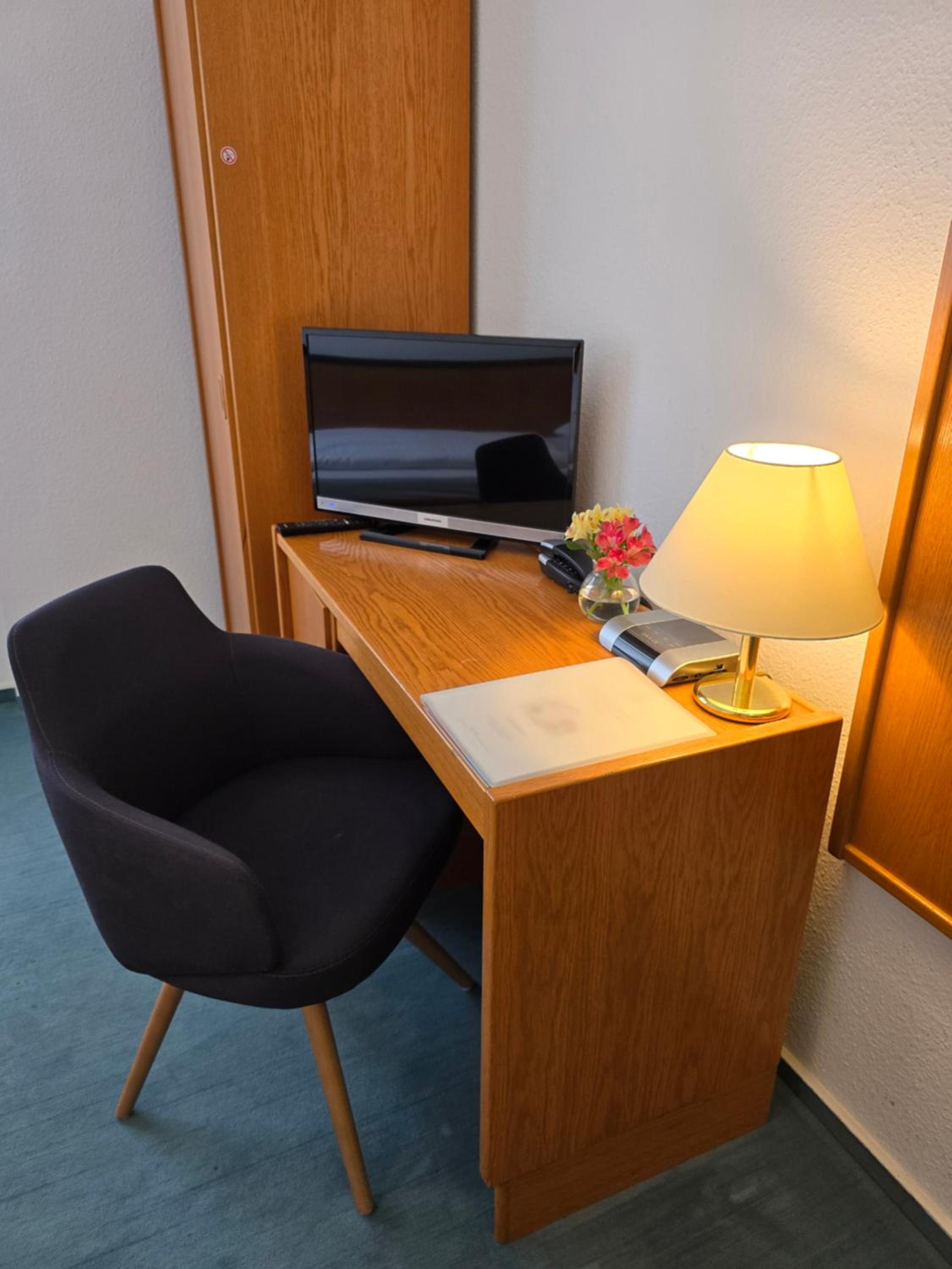 Single Room photo 3