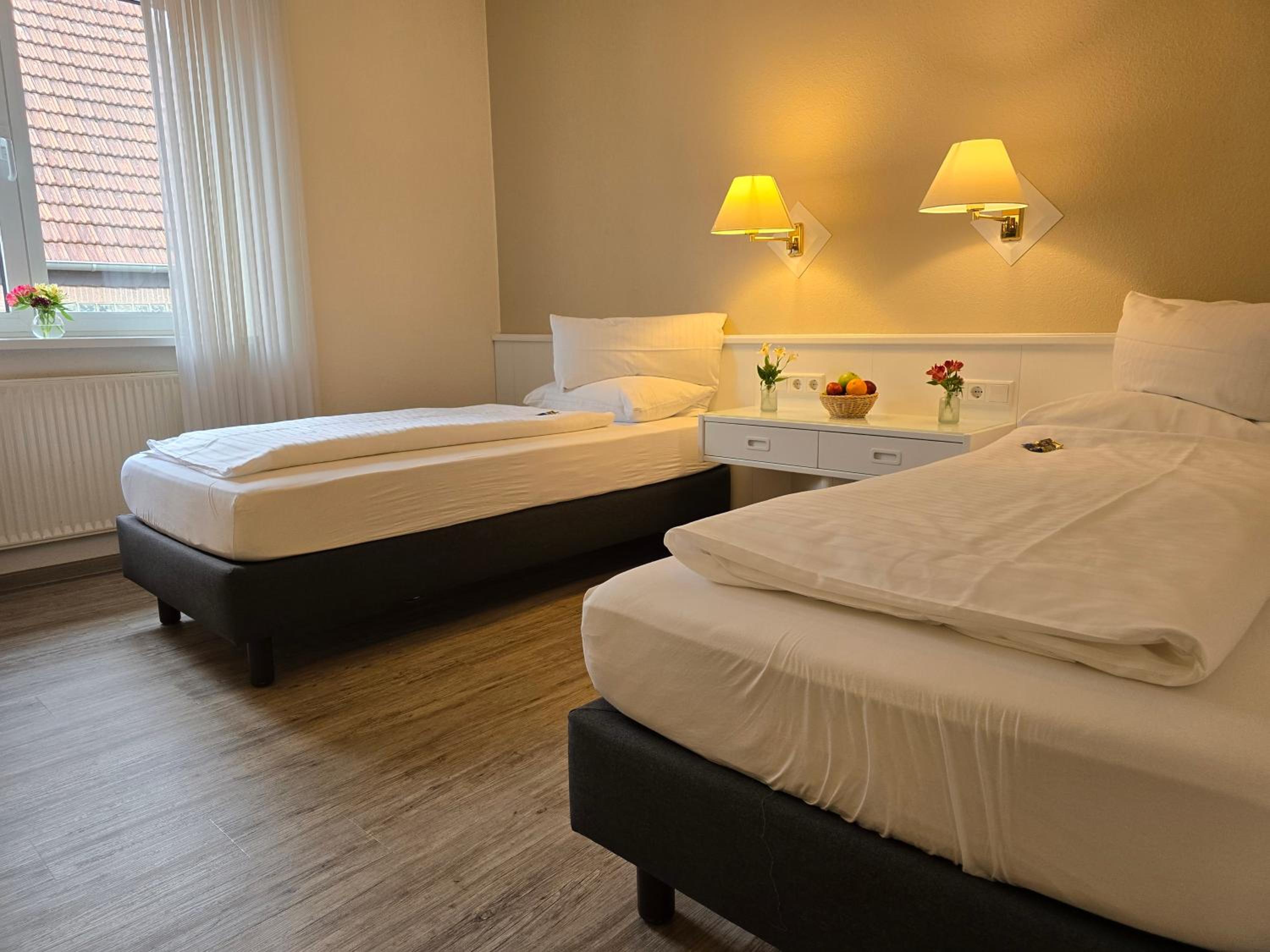Twin Room - Photo 1