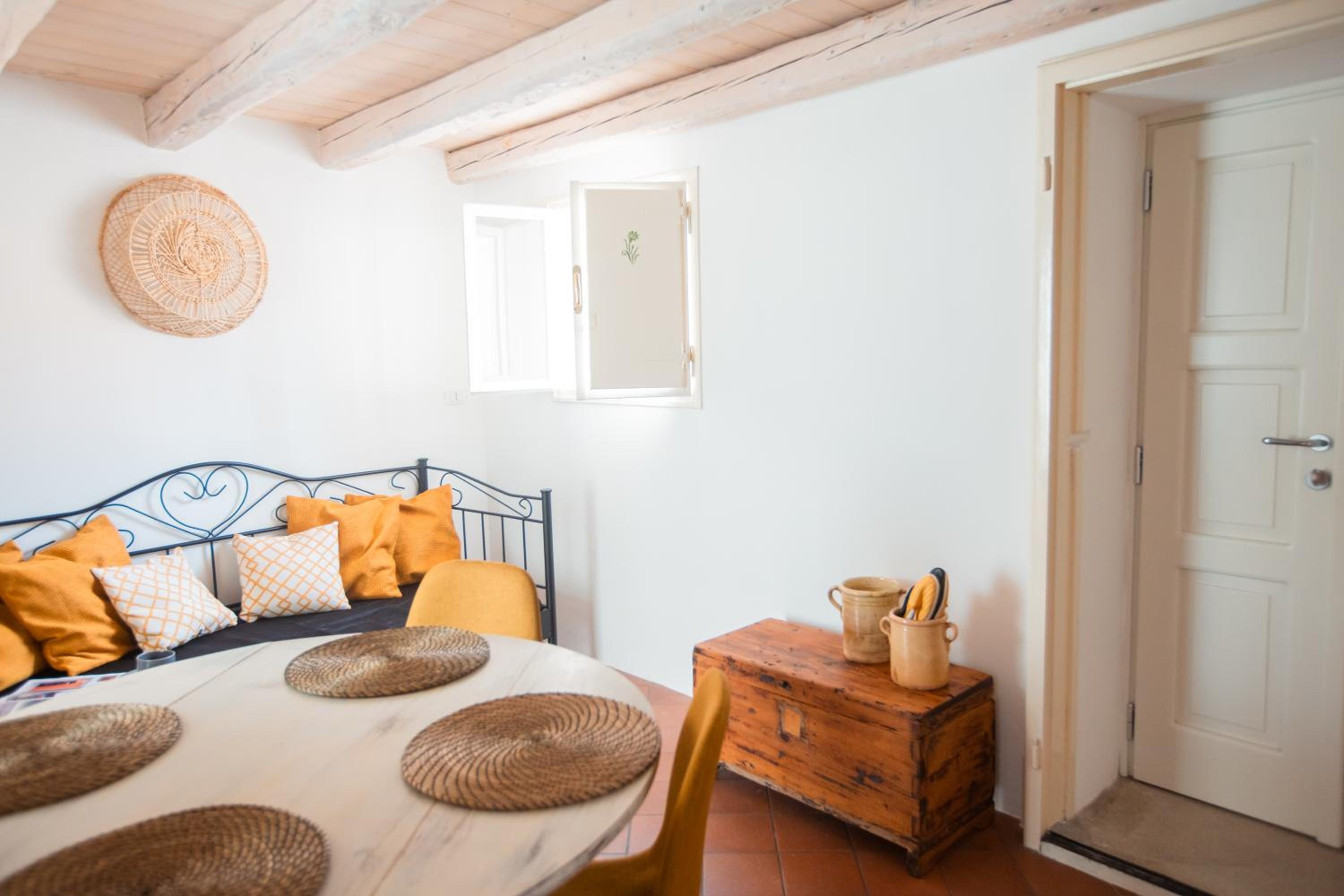 One-Bedroom House photo 1