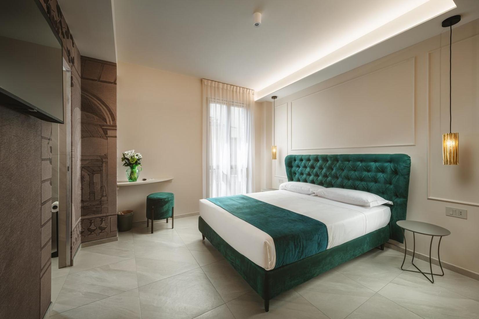 Deluxe Double Room with Side Sea View