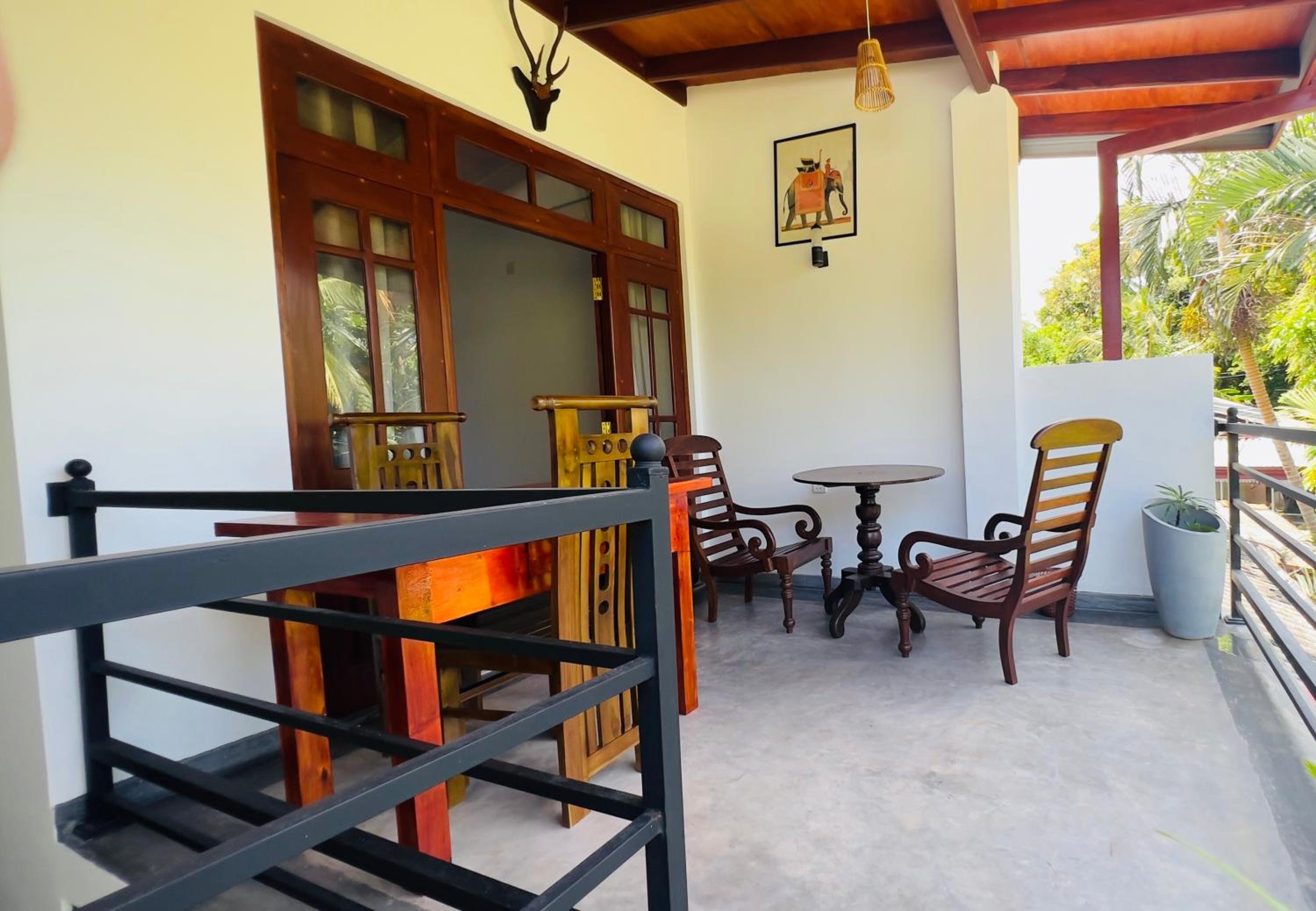 Deluxe Double Room with Balcony photo 3