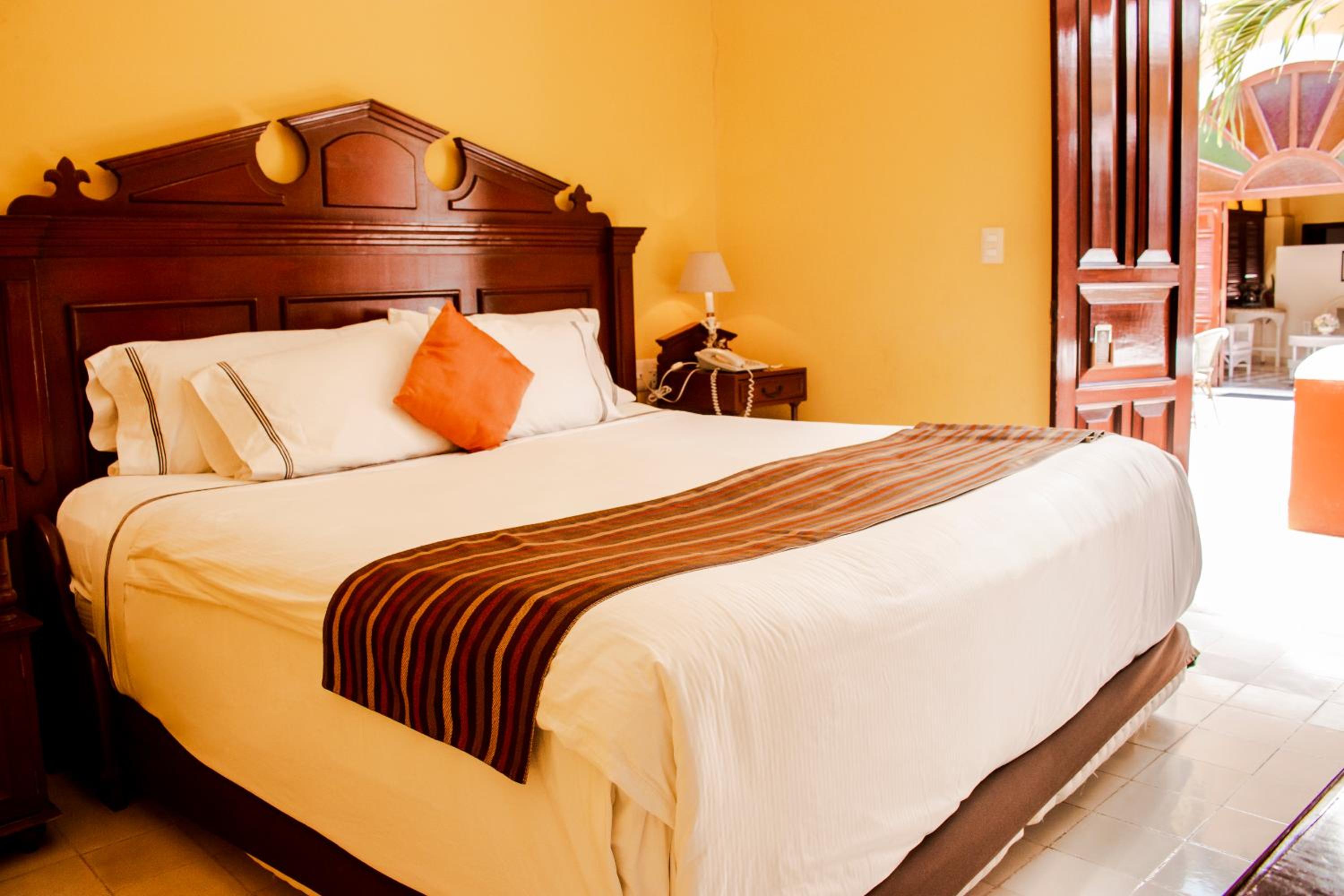 Standard Suite - Photo 6