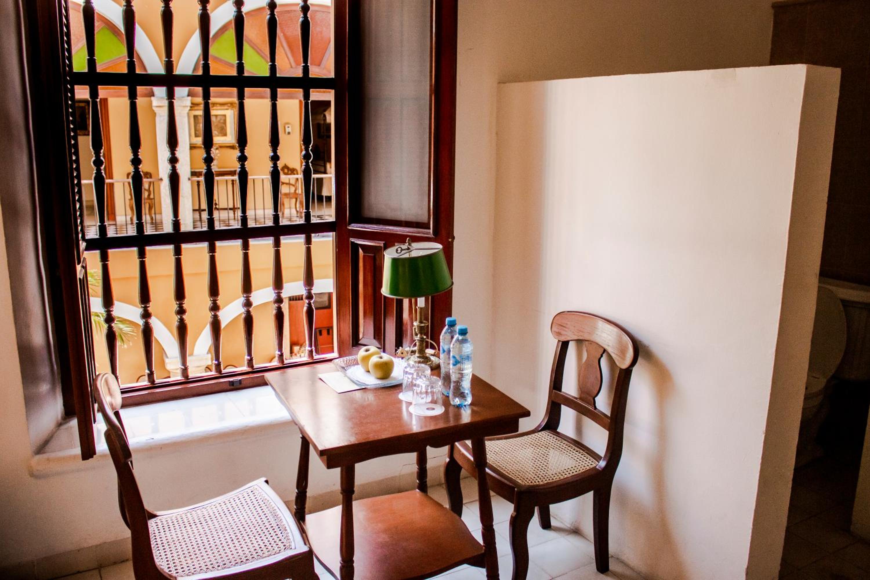 Standard Suite - Photo 11
