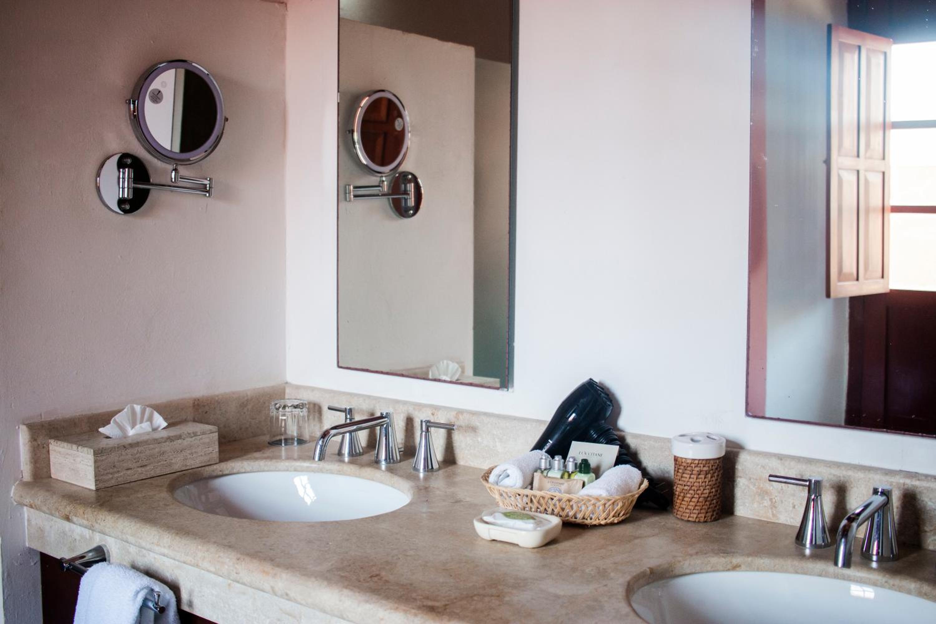 Junior Suite - Photo 13