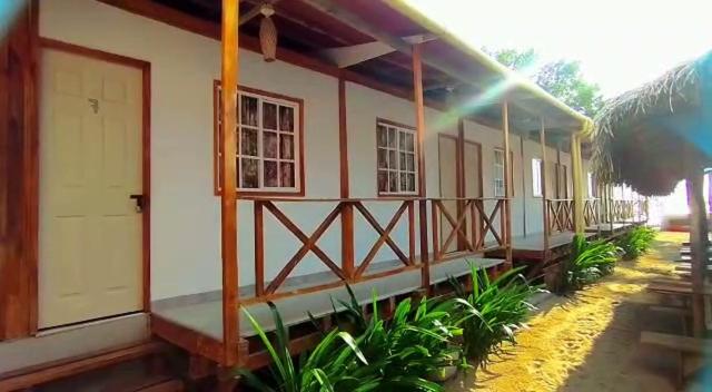 Double Room With Balcony (2 Adults + 1 Child) photo 3