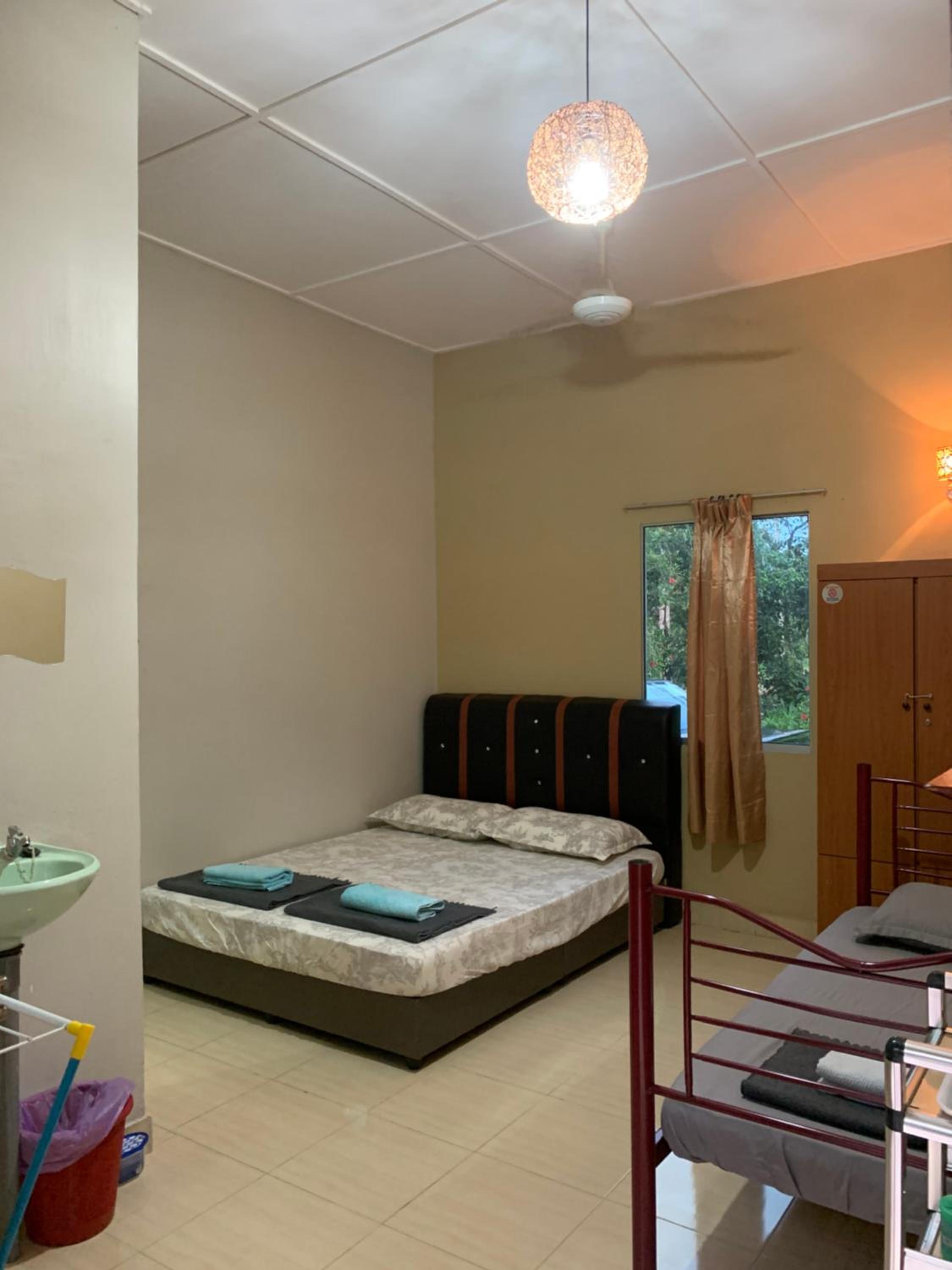 Triple Room with Private Bathroom photo 3