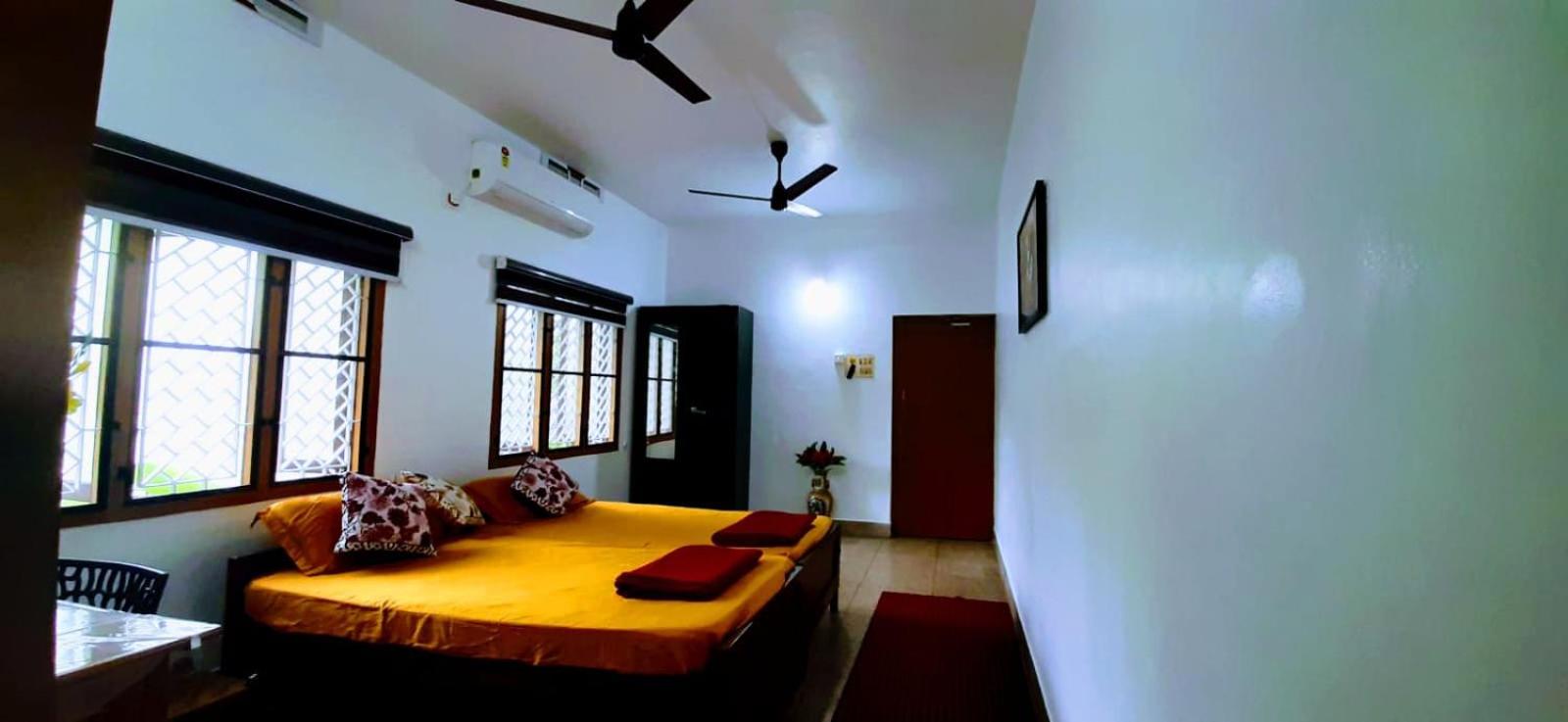 Standard Double Room with Fan photo 2