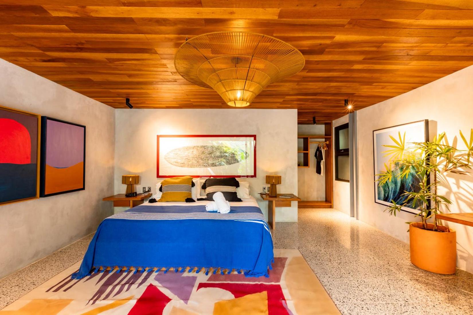 Deluxe King Suite