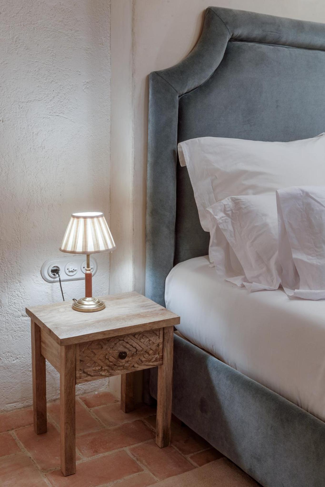 Deluxe Double Room with Bath photo 2