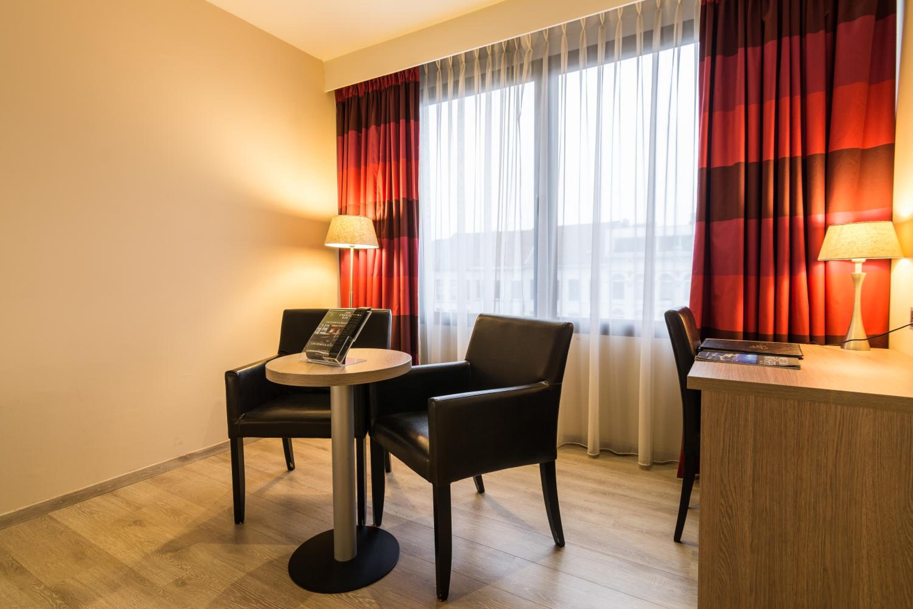 Standard Double or Twin Room - Photo 2