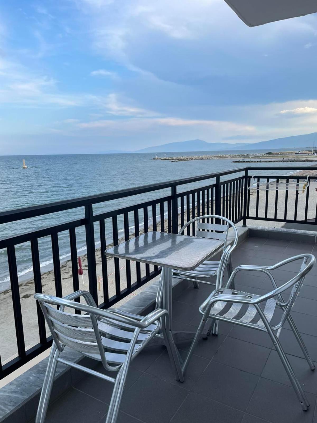 Double Room with Side Sea View photo 1