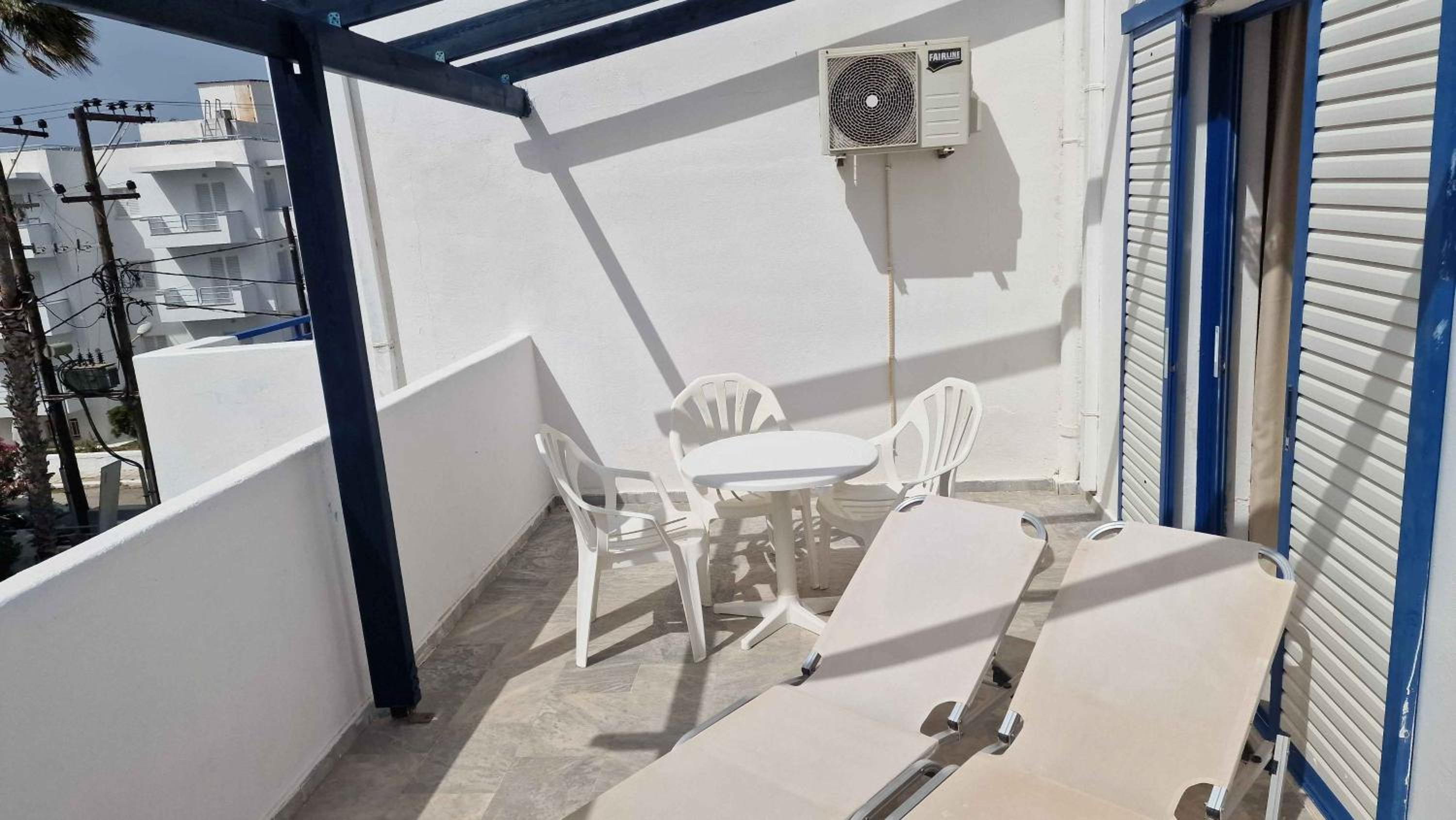 Triple Room with Terrace photo 3