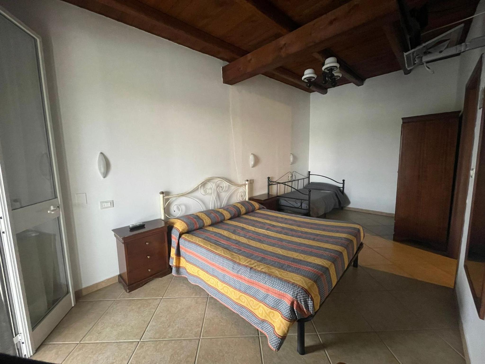 Basic Triple Room