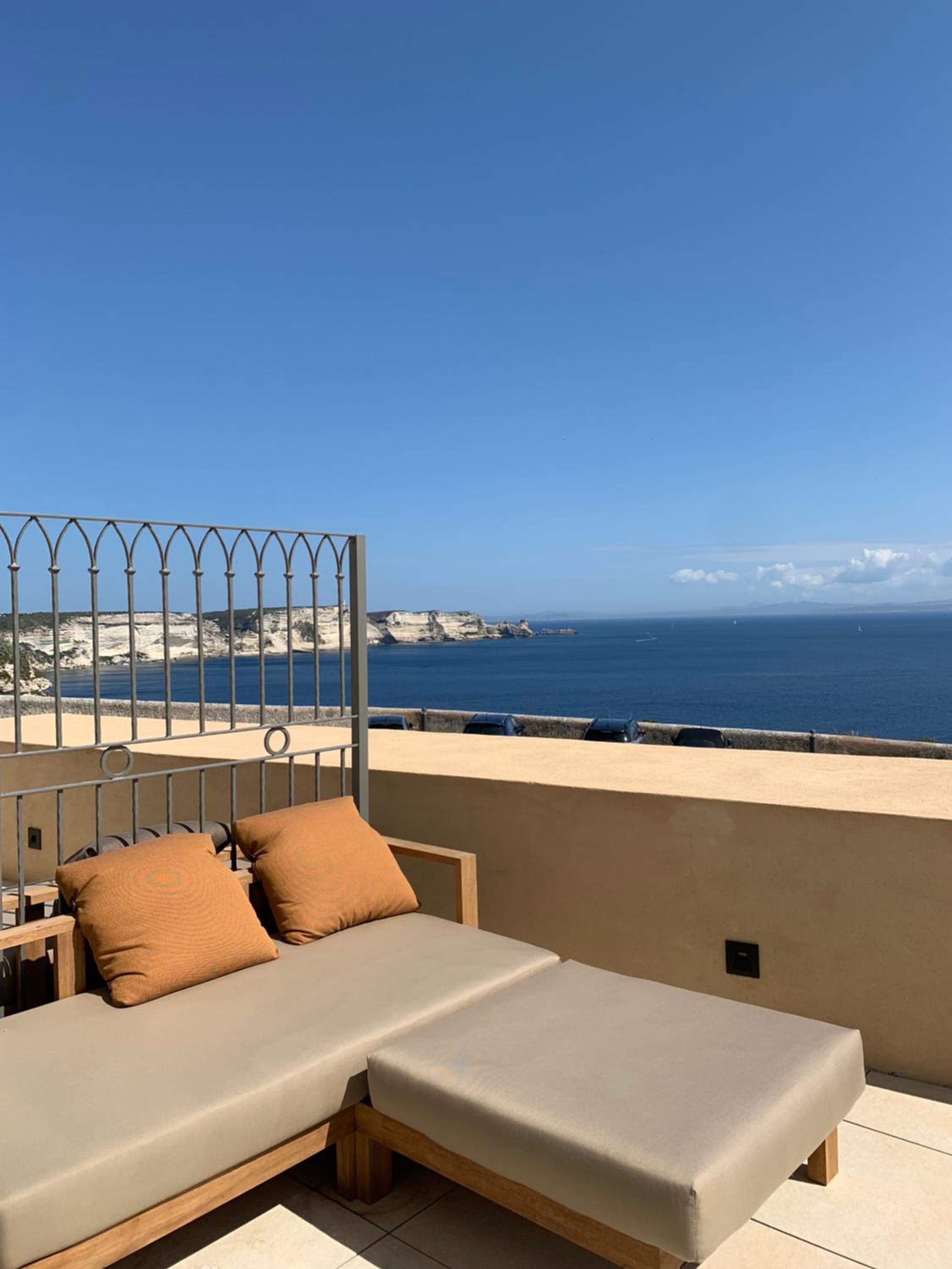 Superior Double Room with Sea View Terrace - Photo 3