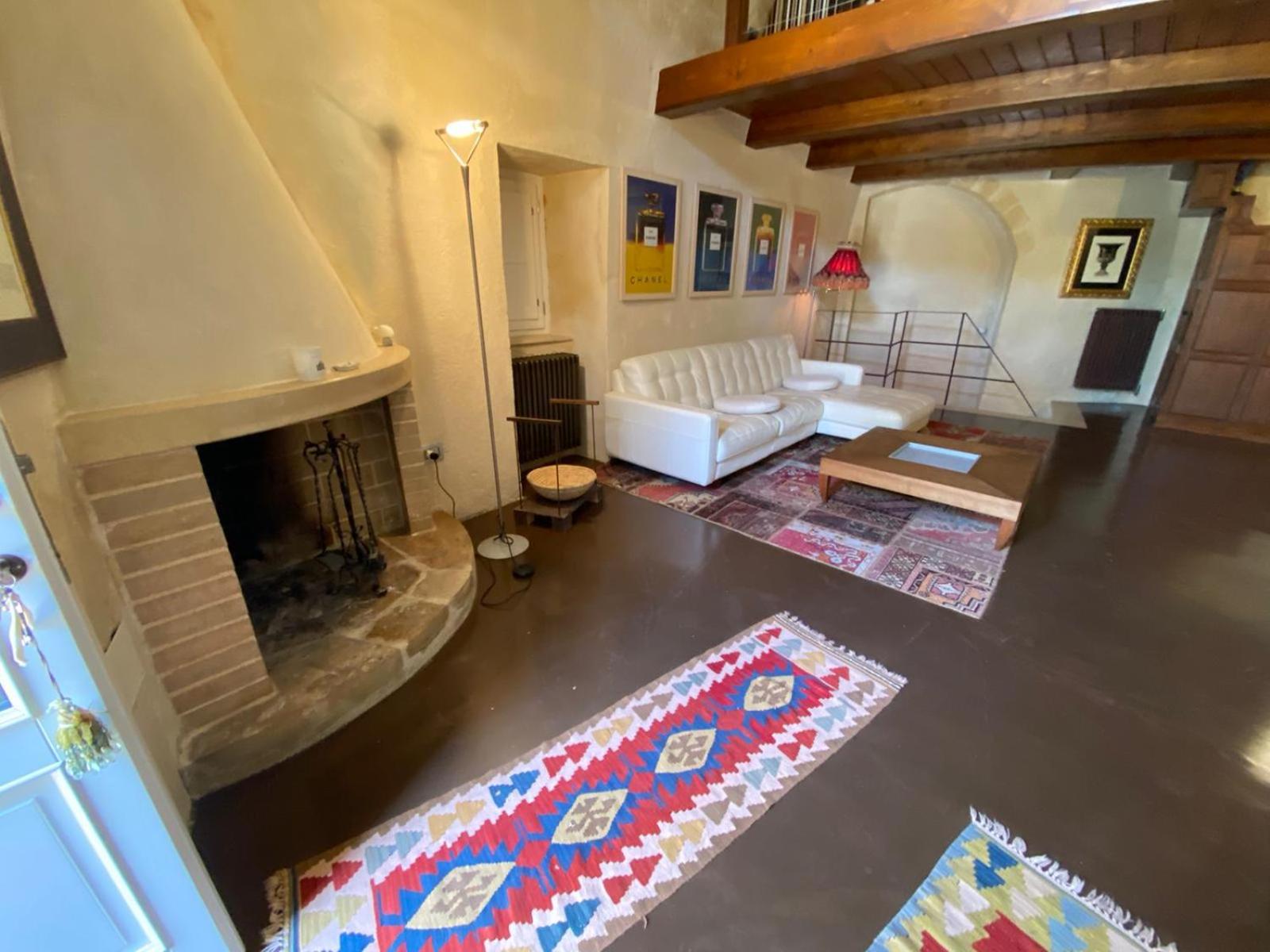 Suite - Photo 15