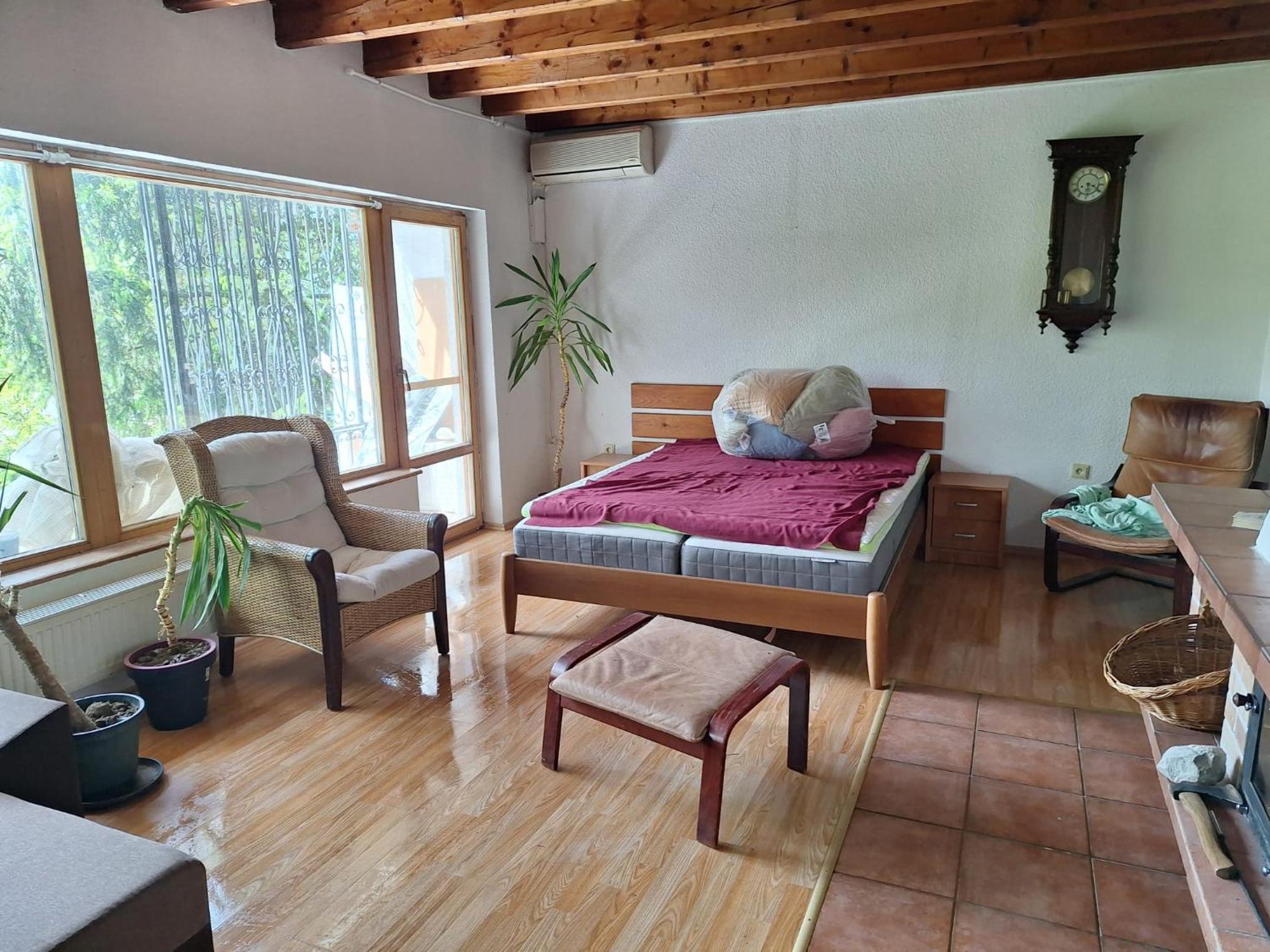 Two-Bedroom House photo 2