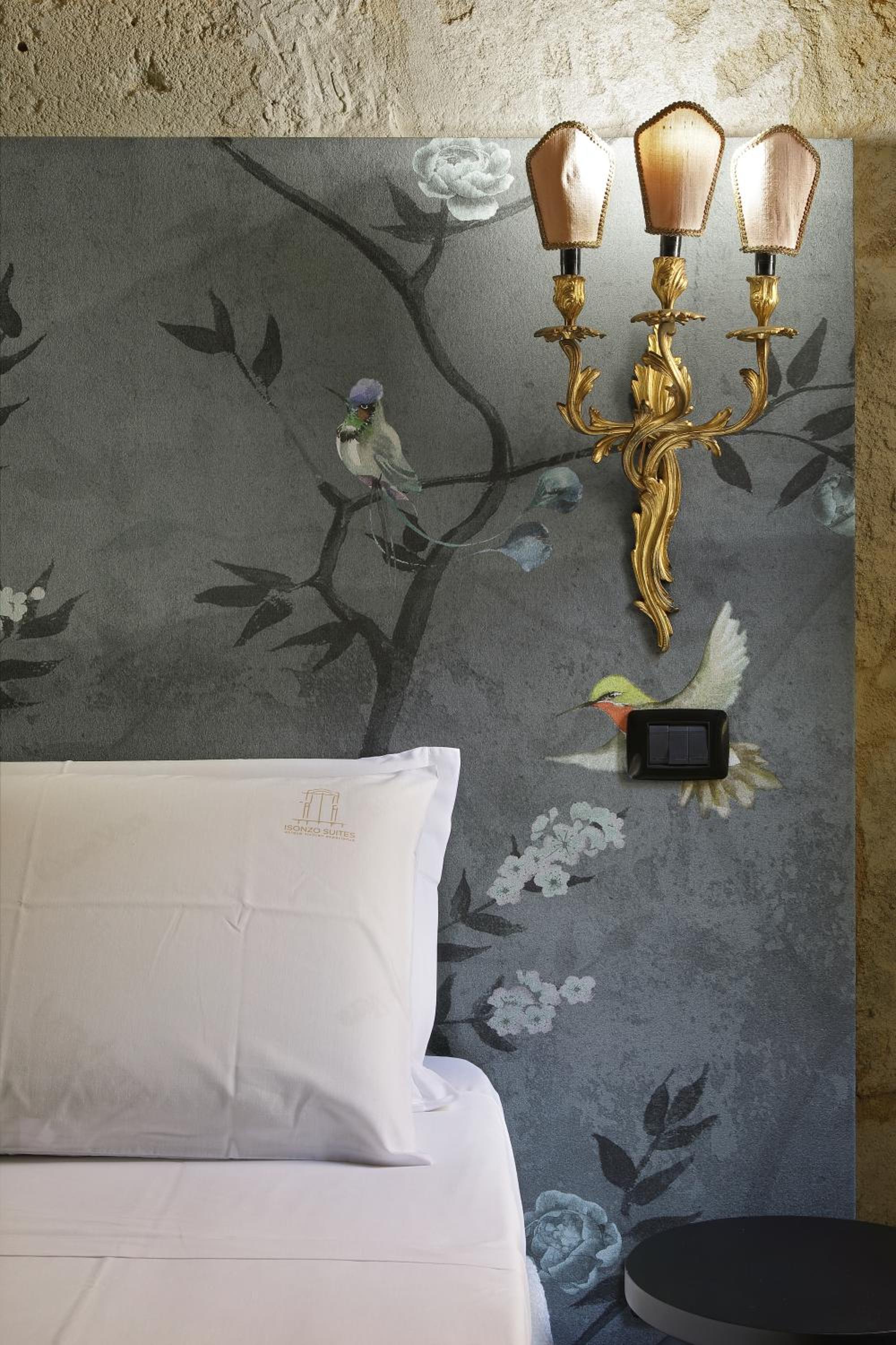 Double Room with Spa Bath - Photo 18