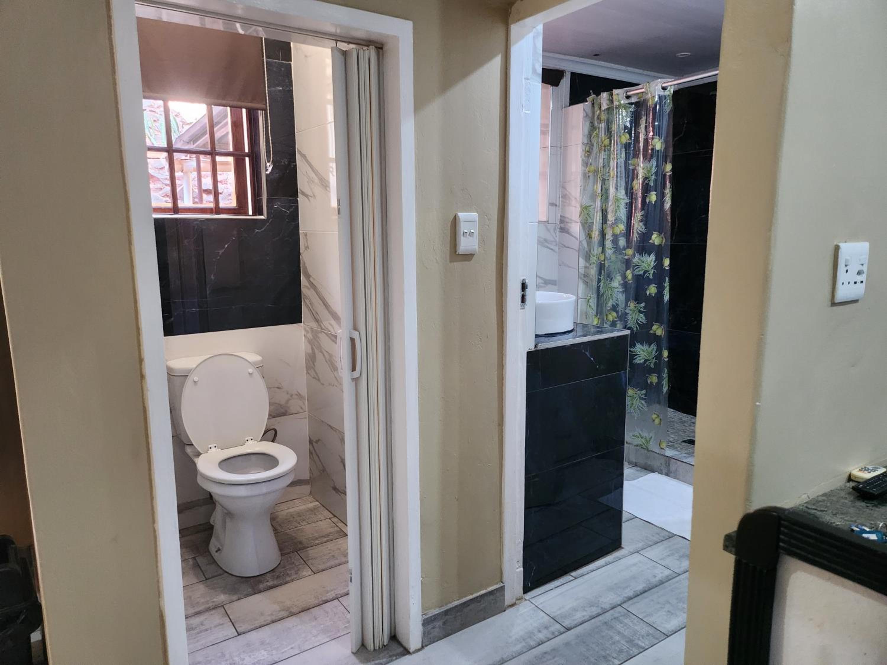 Two-Bedroom Apartment - Photo 4