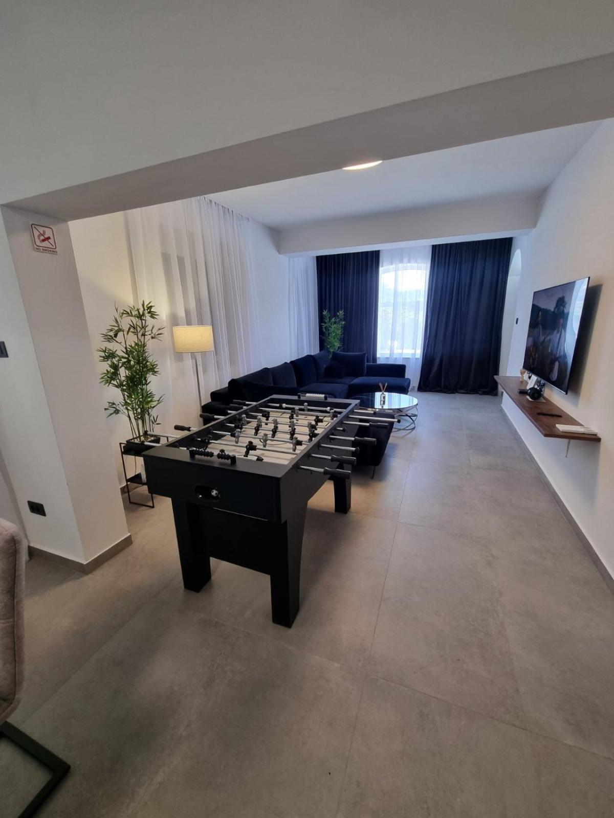 Three Bedroom Villa with Swimming Pool