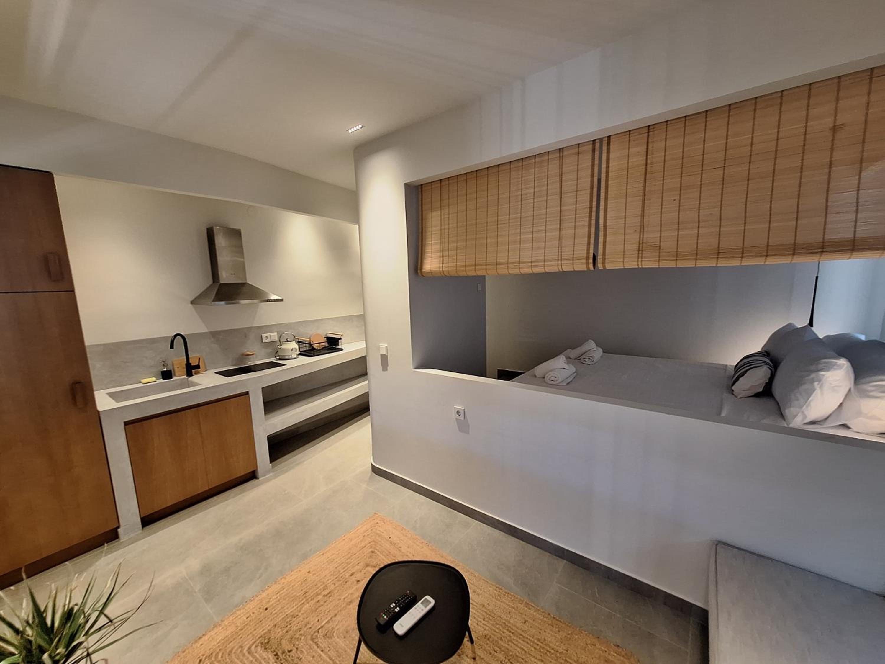 Deluxe Apartment