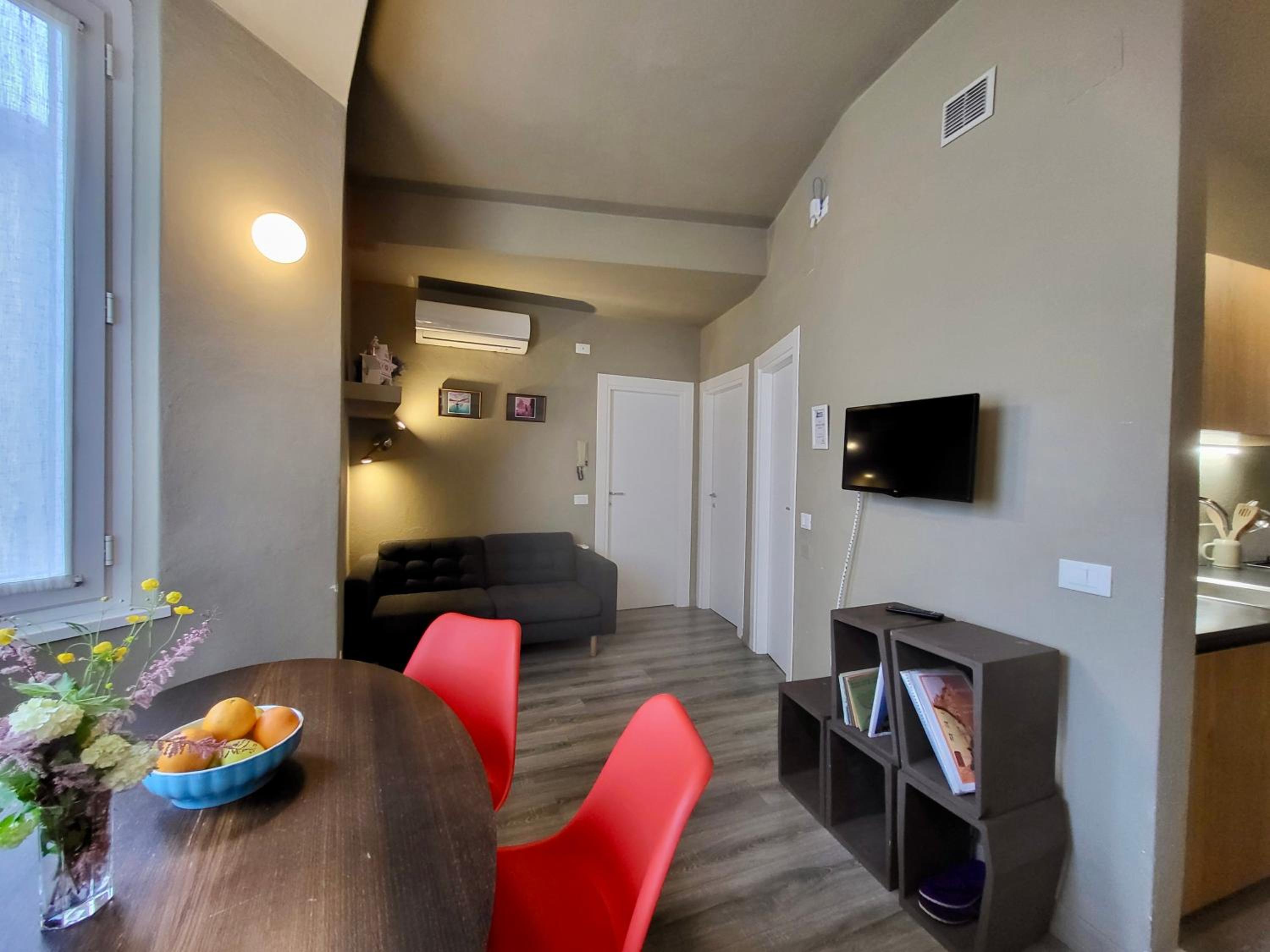Two-Bedroom Apartment photo 2