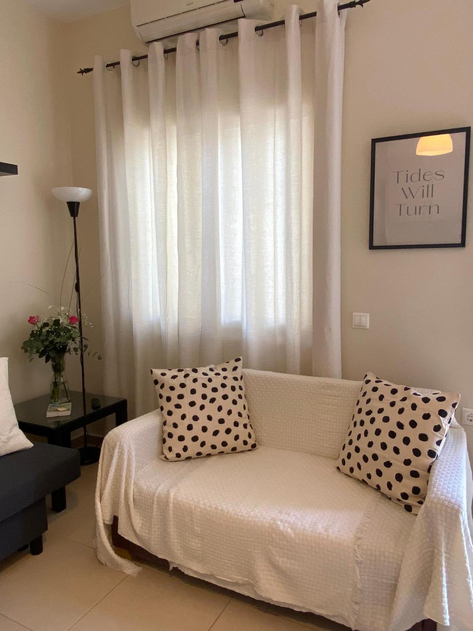 One-Bedroom Apartment photo 3