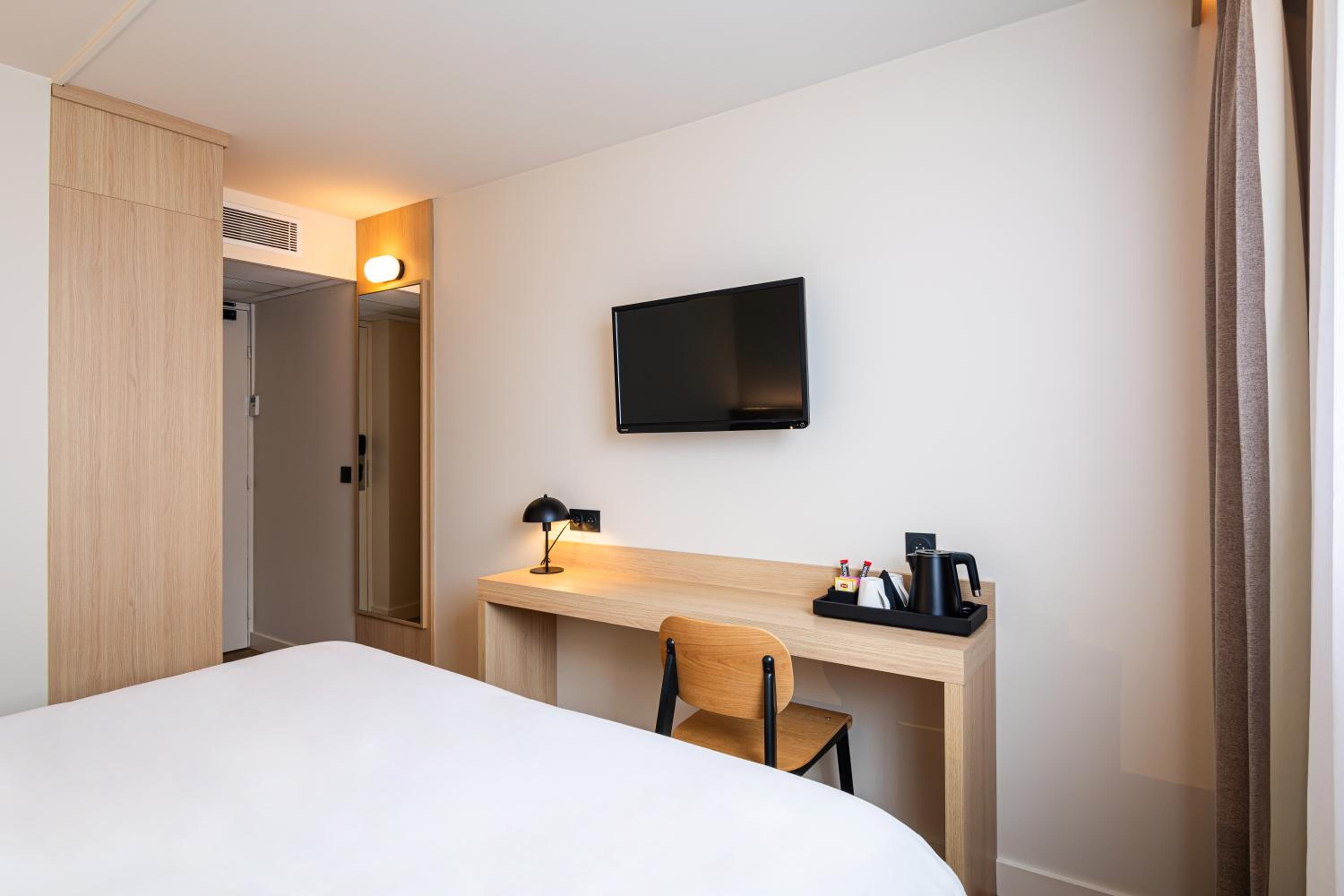 Small Double Room - Photo 2
