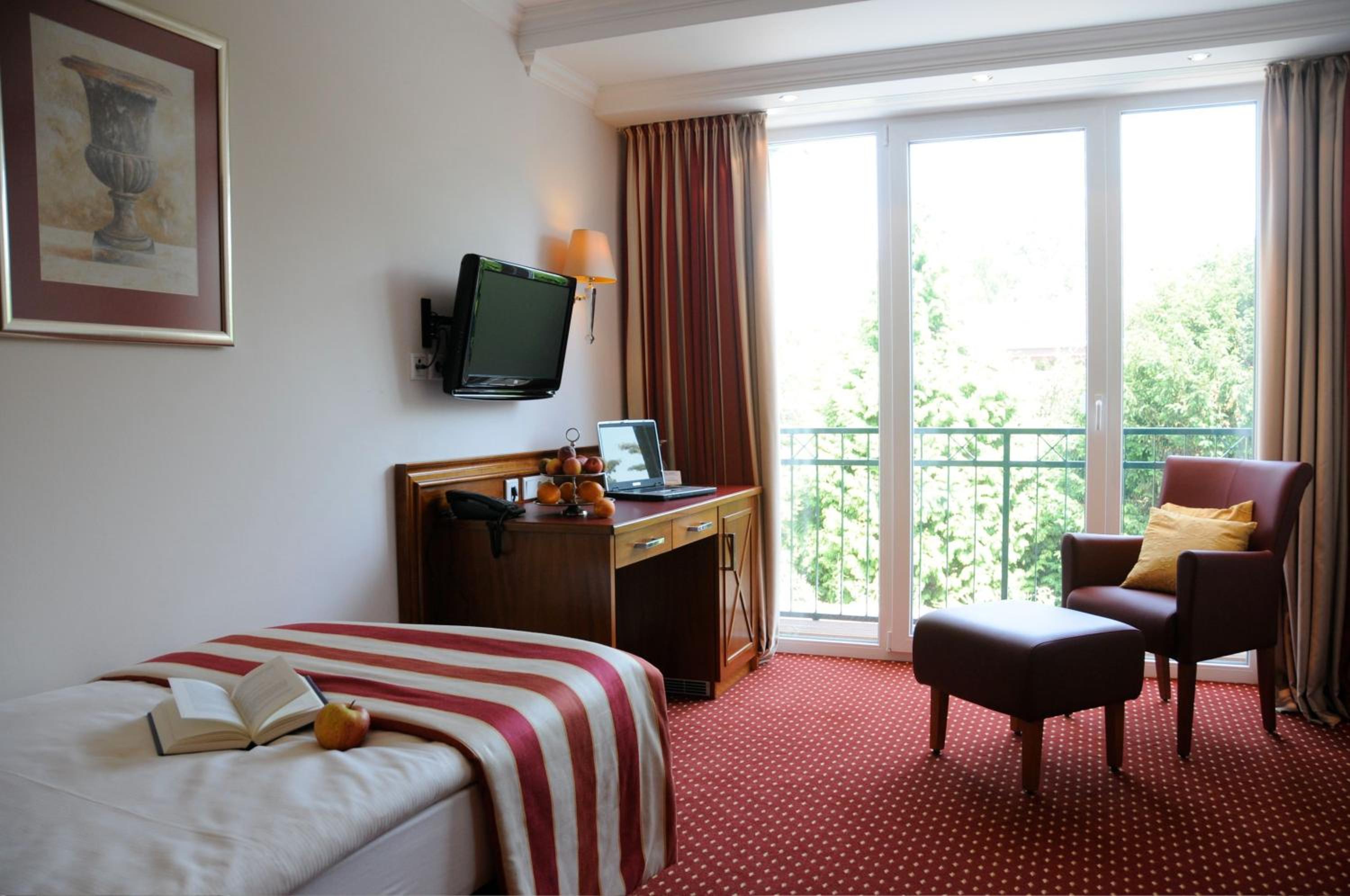 Single Room photo 2