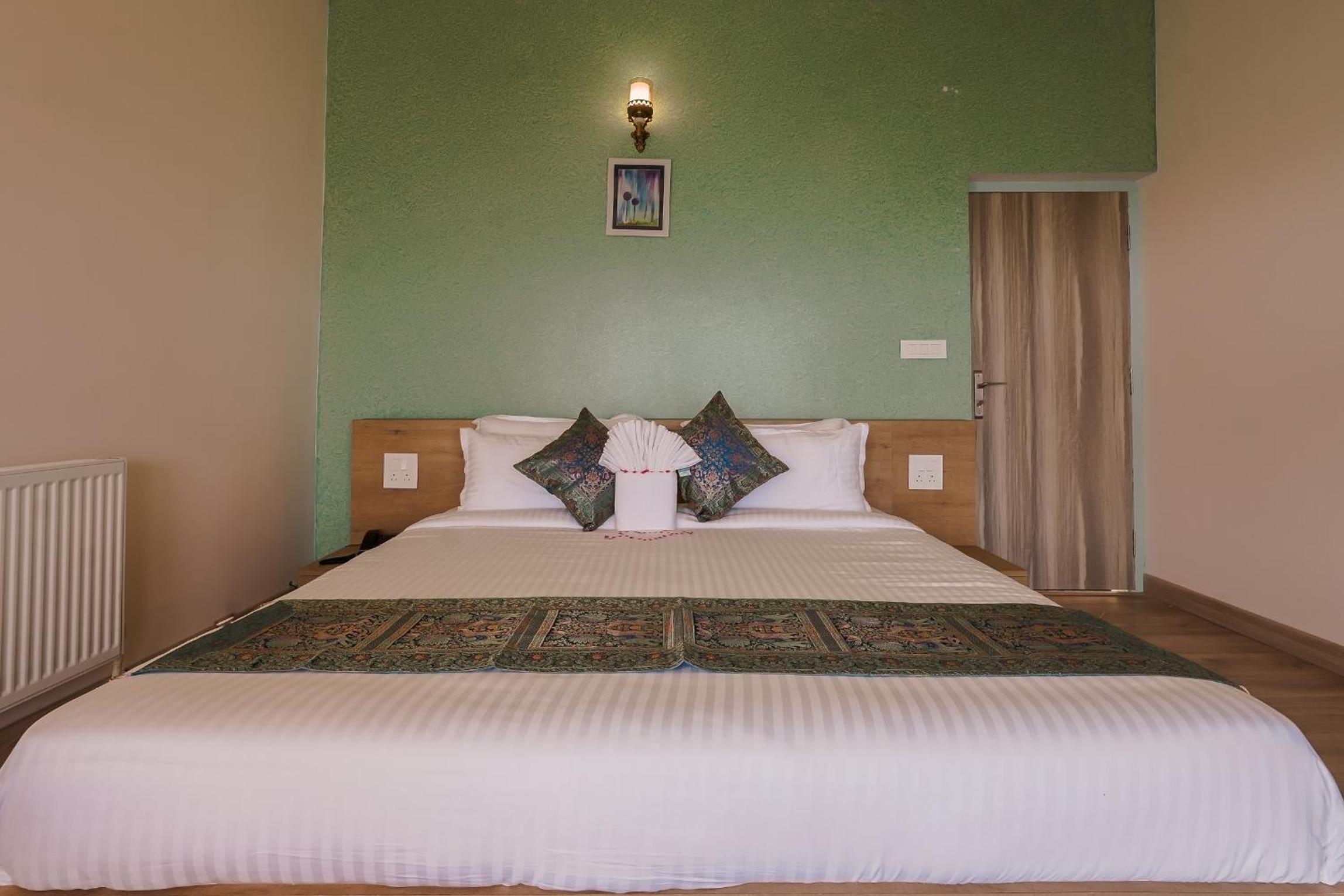 Junior Suite With Garden View photo 2