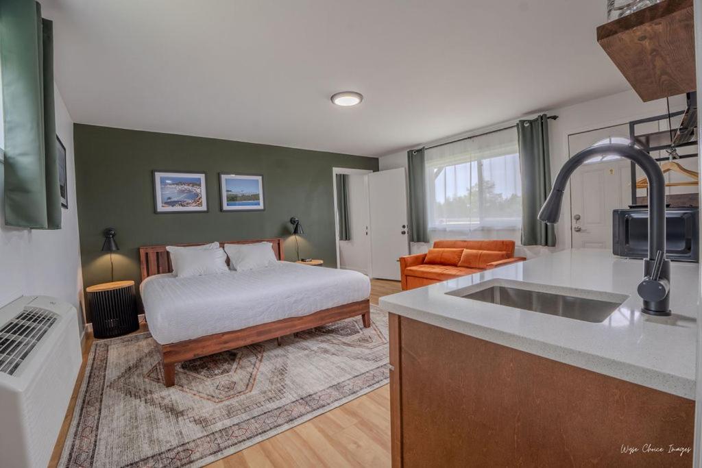 King Suite photo 2