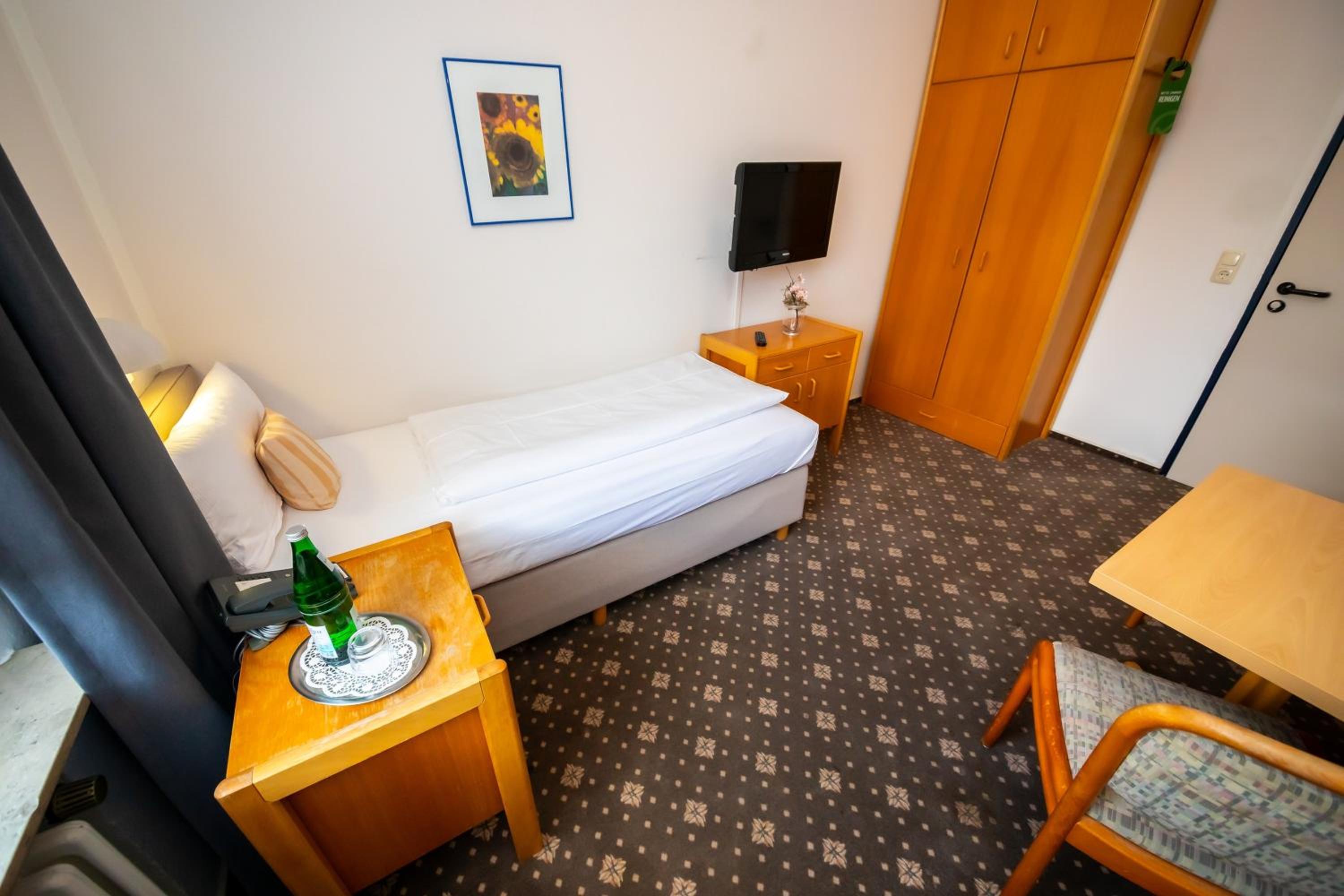 Economy Single Room photo 3