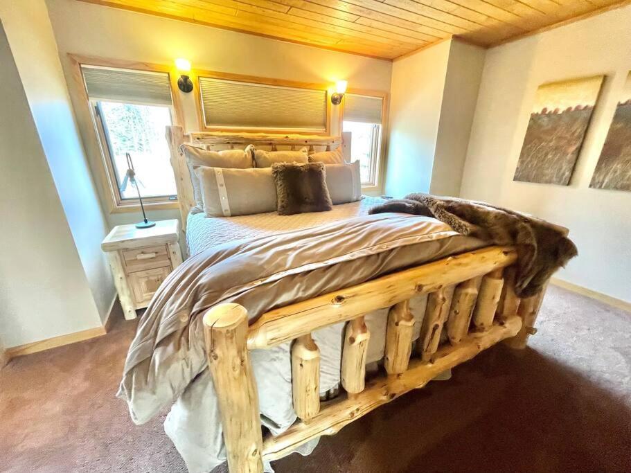 Four-Bedroom House photo 2