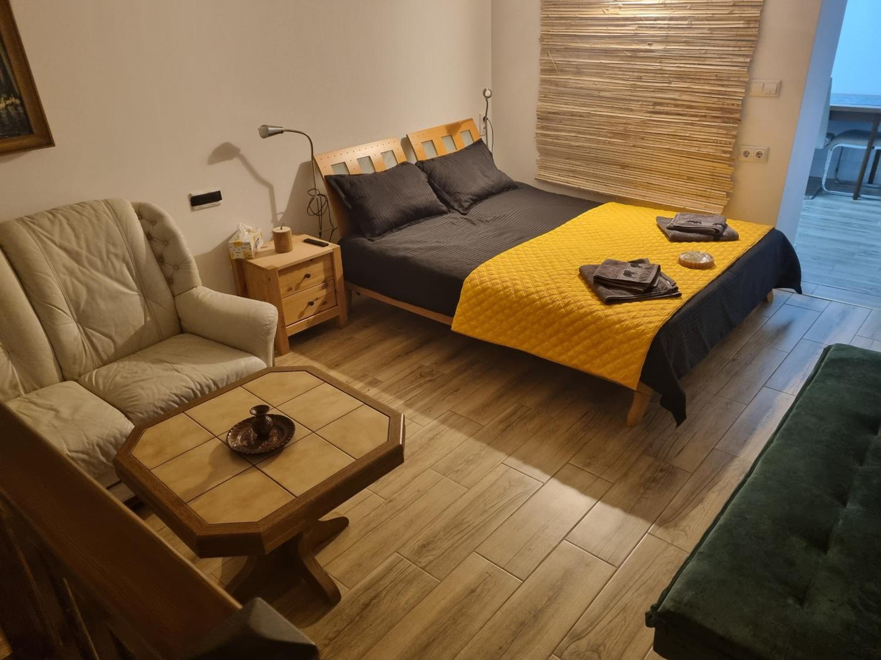 Studio Apartment