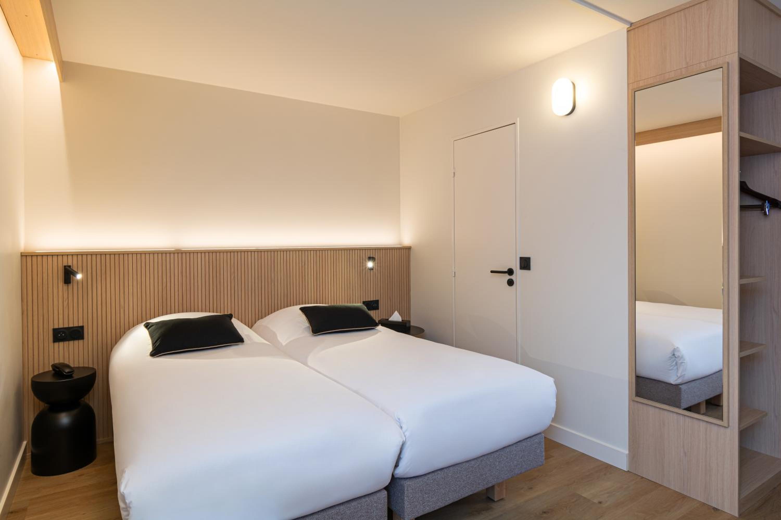Standard Triple Room - Photo 9
