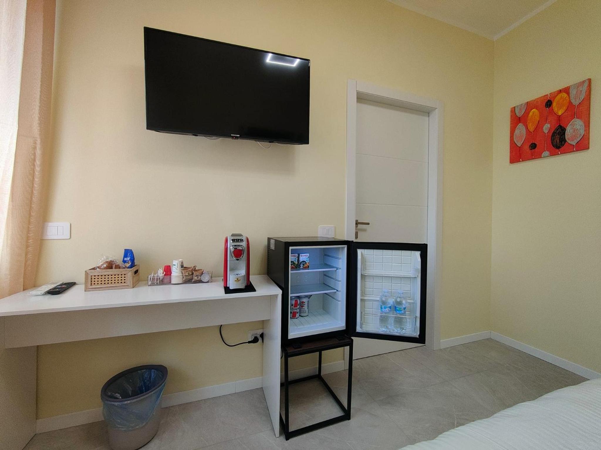 Deluxe Room (2 Adults + 1 Child)
