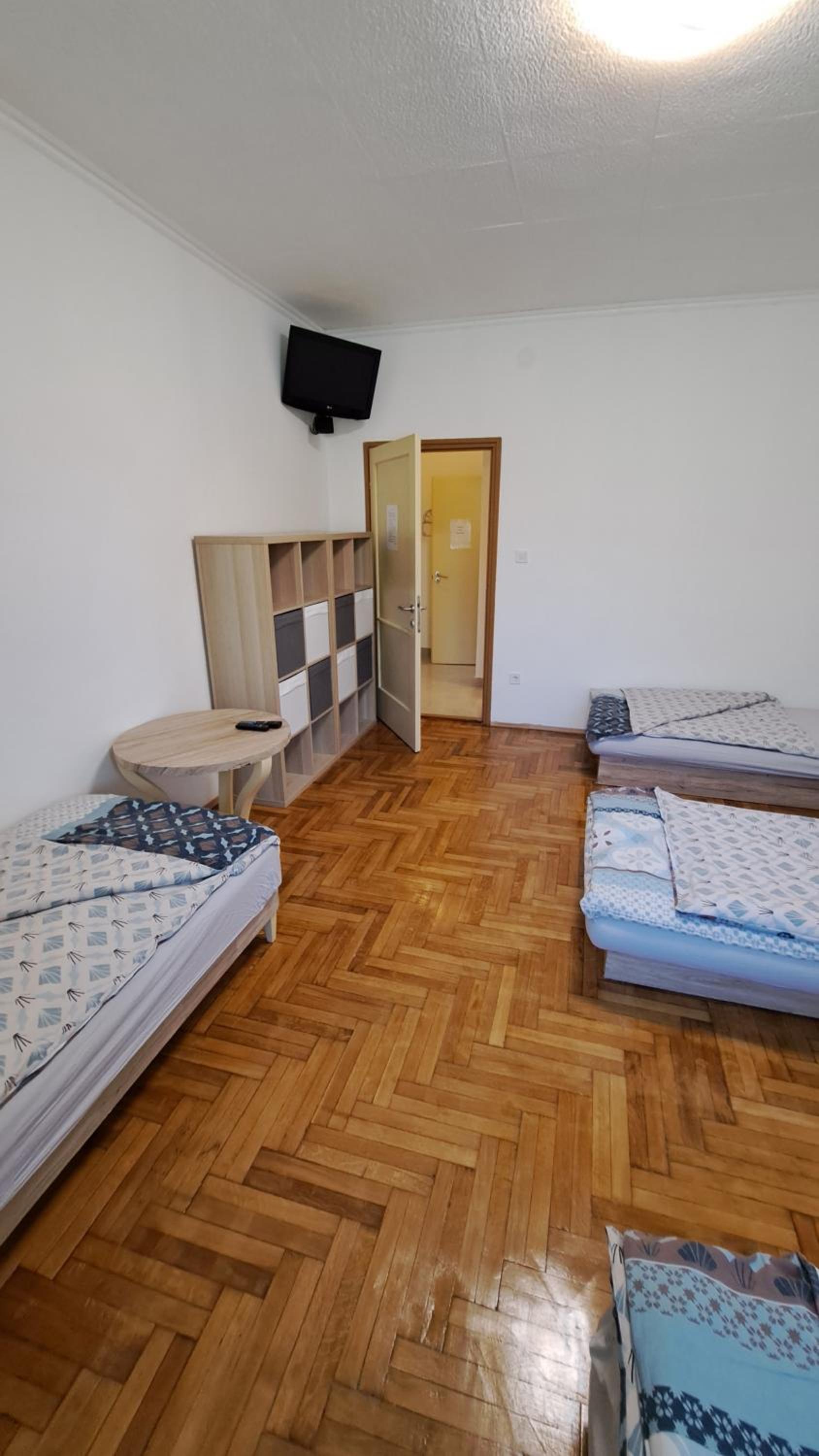 Quadruple Room - Photo 6