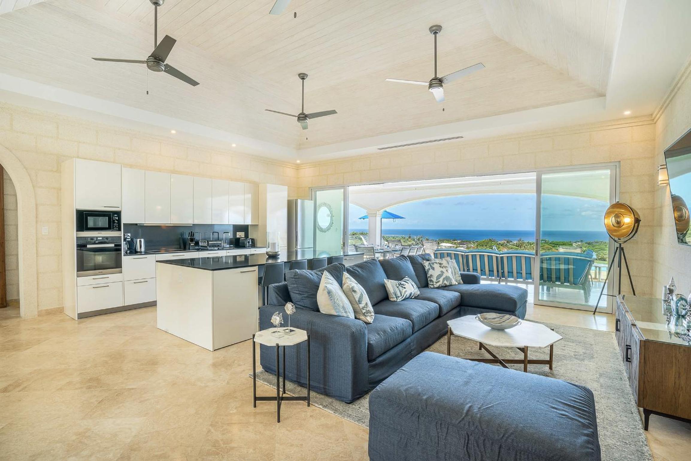 Villa photo 3