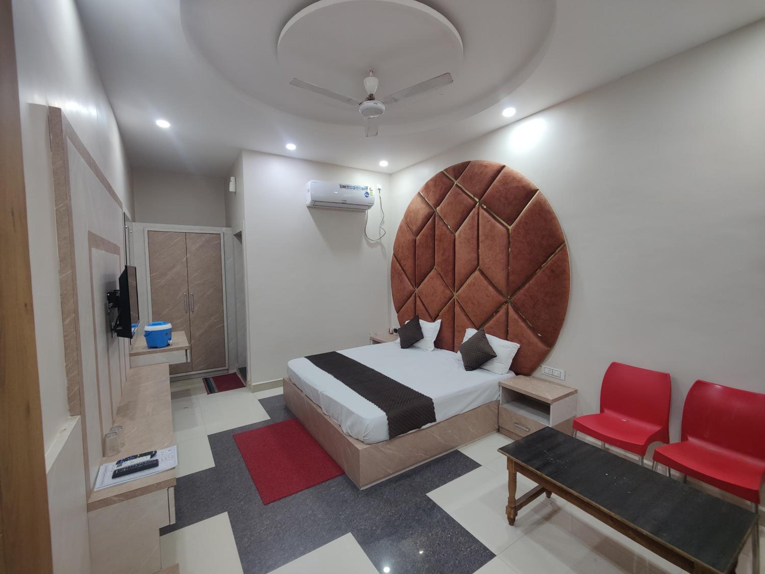 Deluxe Double Room photo 2