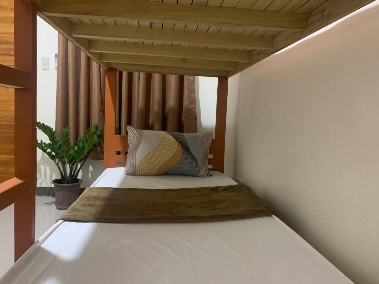 Twin Room - Photo 1