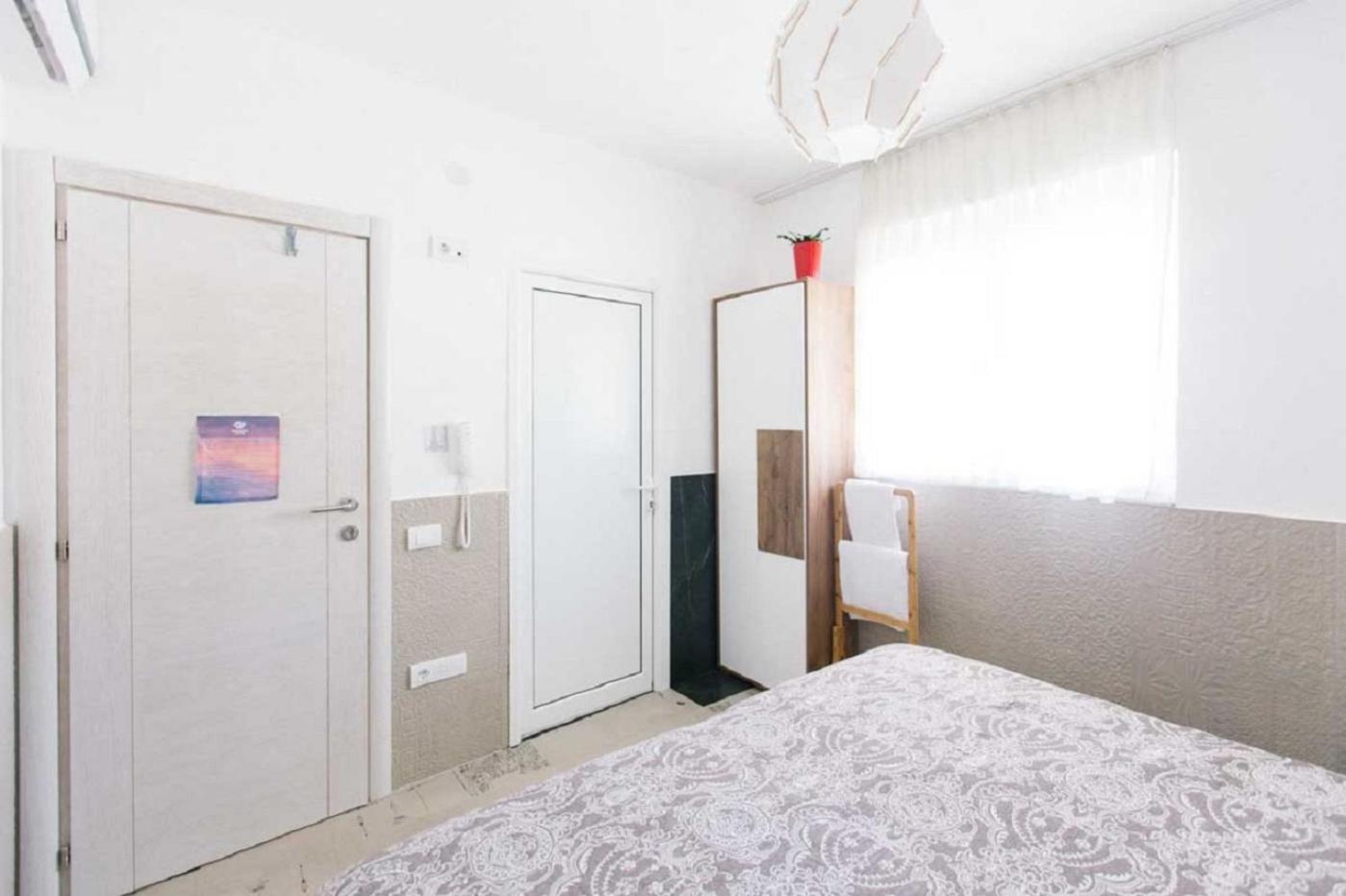 Twin Room with Private Bathroom