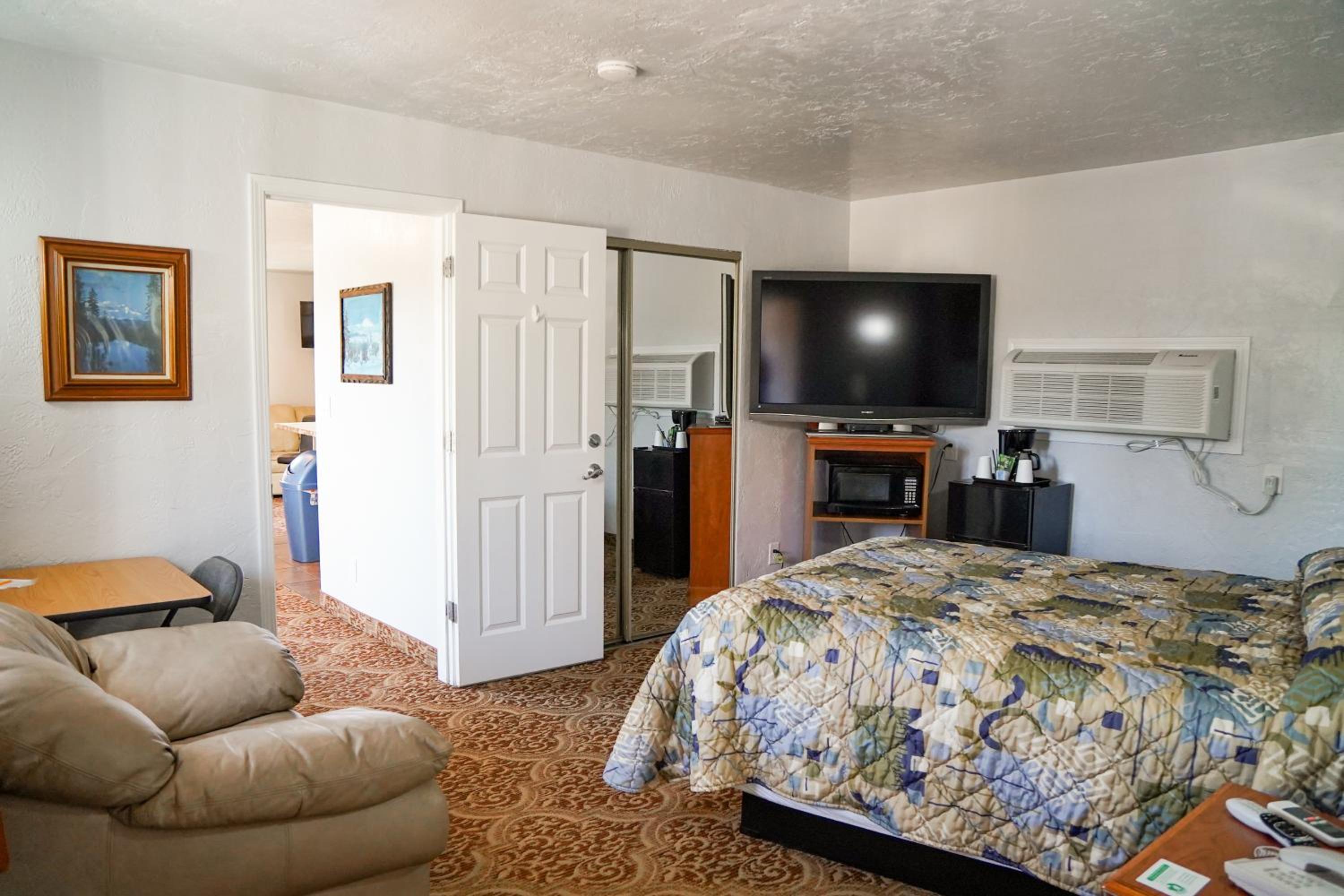 Two-Bedroom Suite