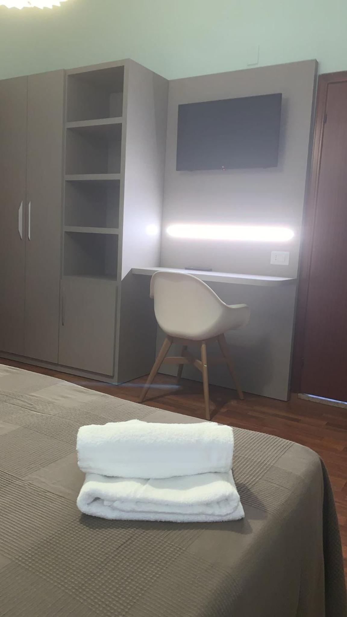 Family Room (2 Adults + 2 Children) - Photo 7