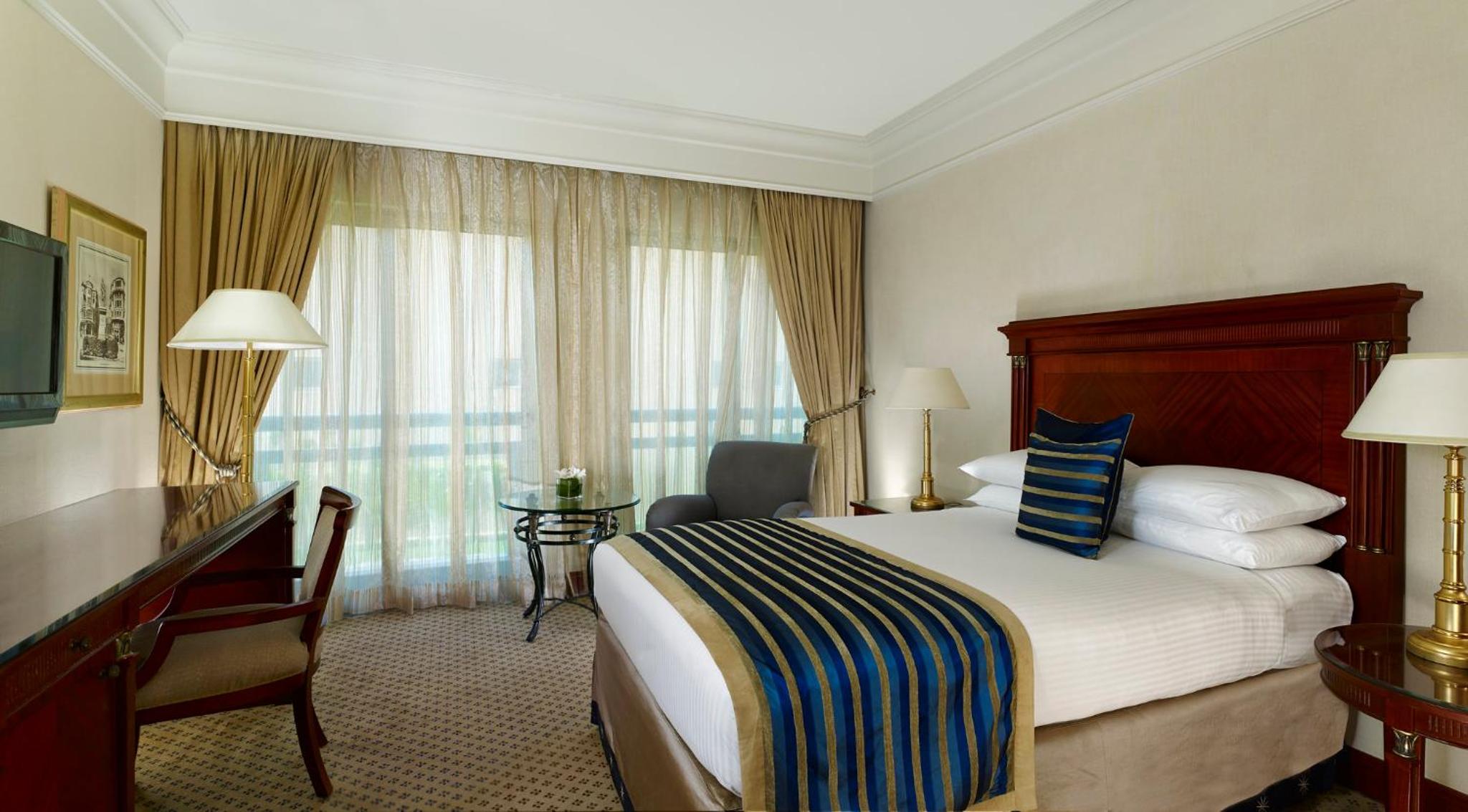 Premium Room - Photo 5